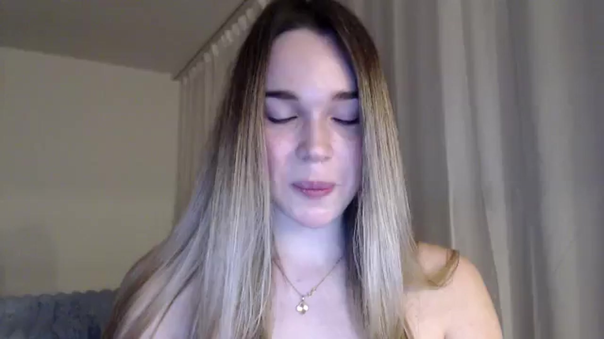 Gallery image thumbnail from Ooh_Cassie's myfreecams stream on, 02/11/2026, 23:44 image 9 of 20