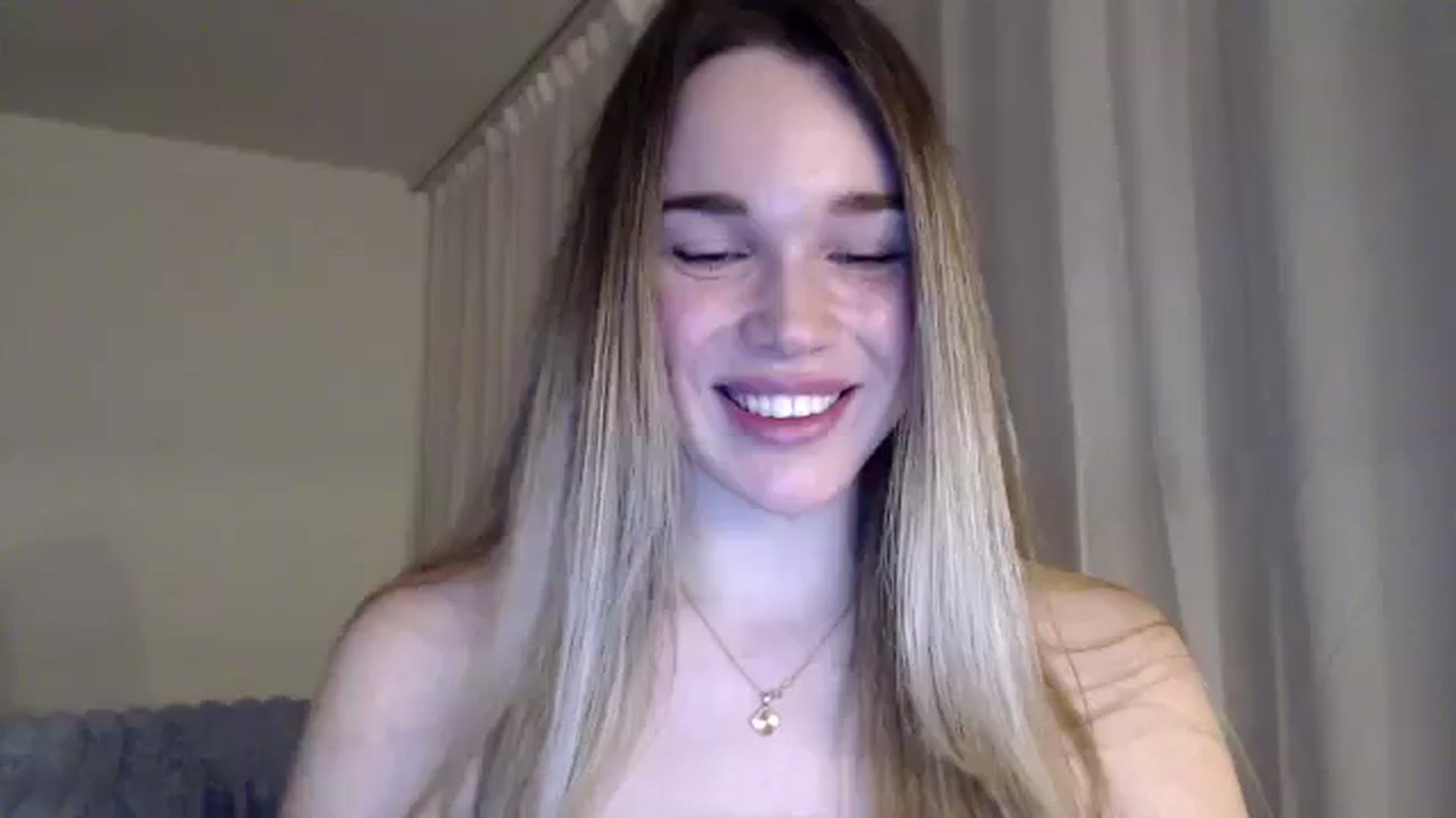 Gallery image thumbnail from Ooh_Cassie's myfreecams stream on, 02/11/2026, 23:44 image 7 of 20