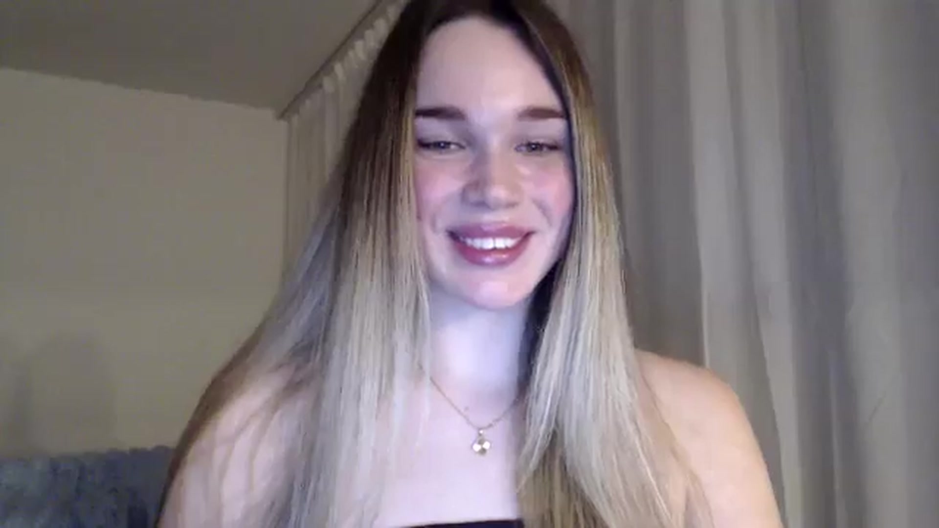 Gallery image thumbnail from Ooh_Cassie's myfreecams stream on, 02/11/2026, 23:44 image 17 of 20