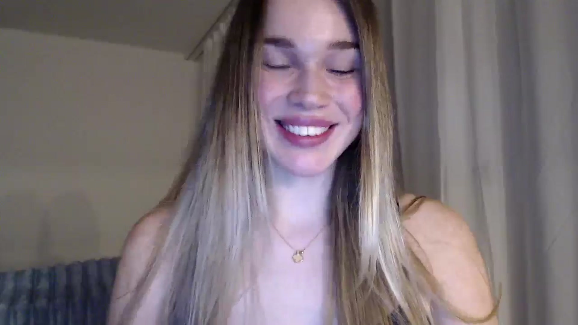 Gallery image thumbnail from Ooh_Cassie's myfreecams stream on, 02/12/2026, 23:57 image 15 of 20