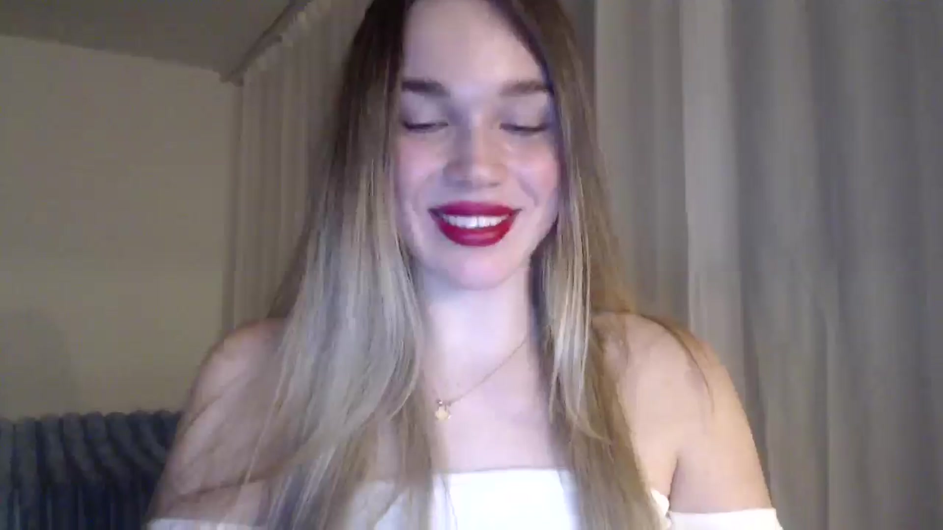 Gallery image thumbnail from Ooh_Cassie's myfreecams stream on, 02/17/2026, 23:31 image 6 of 20