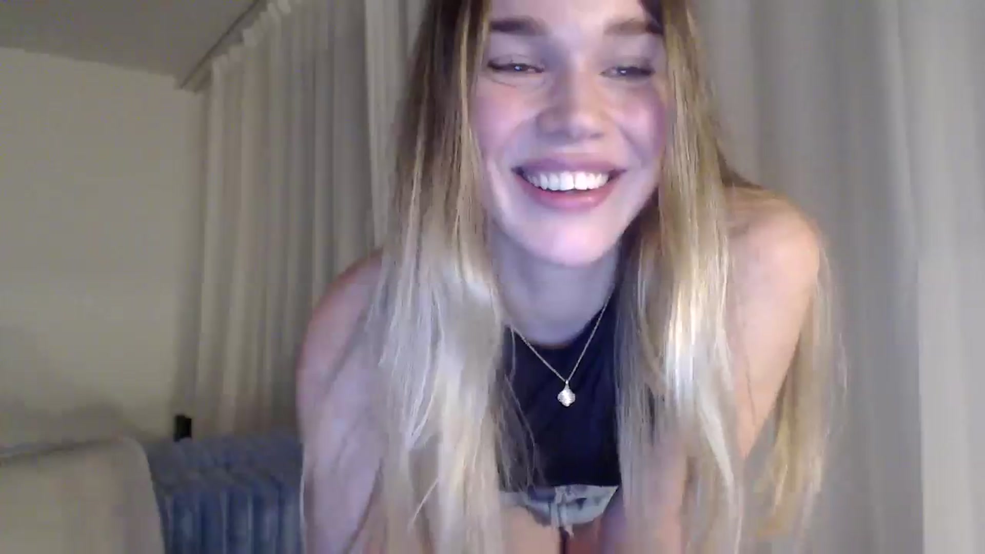 Gallery image thumbnail from Ooh_Cassie's myfreecams stream on, 02/18/2026, 21:18 image 19 of 20