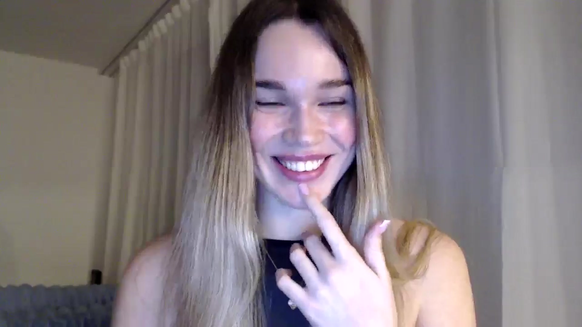 Gallery image thumbnail from Ooh_Cassie's myfreecams stream on, 02/18/2026, 23:02 image 2 of 20