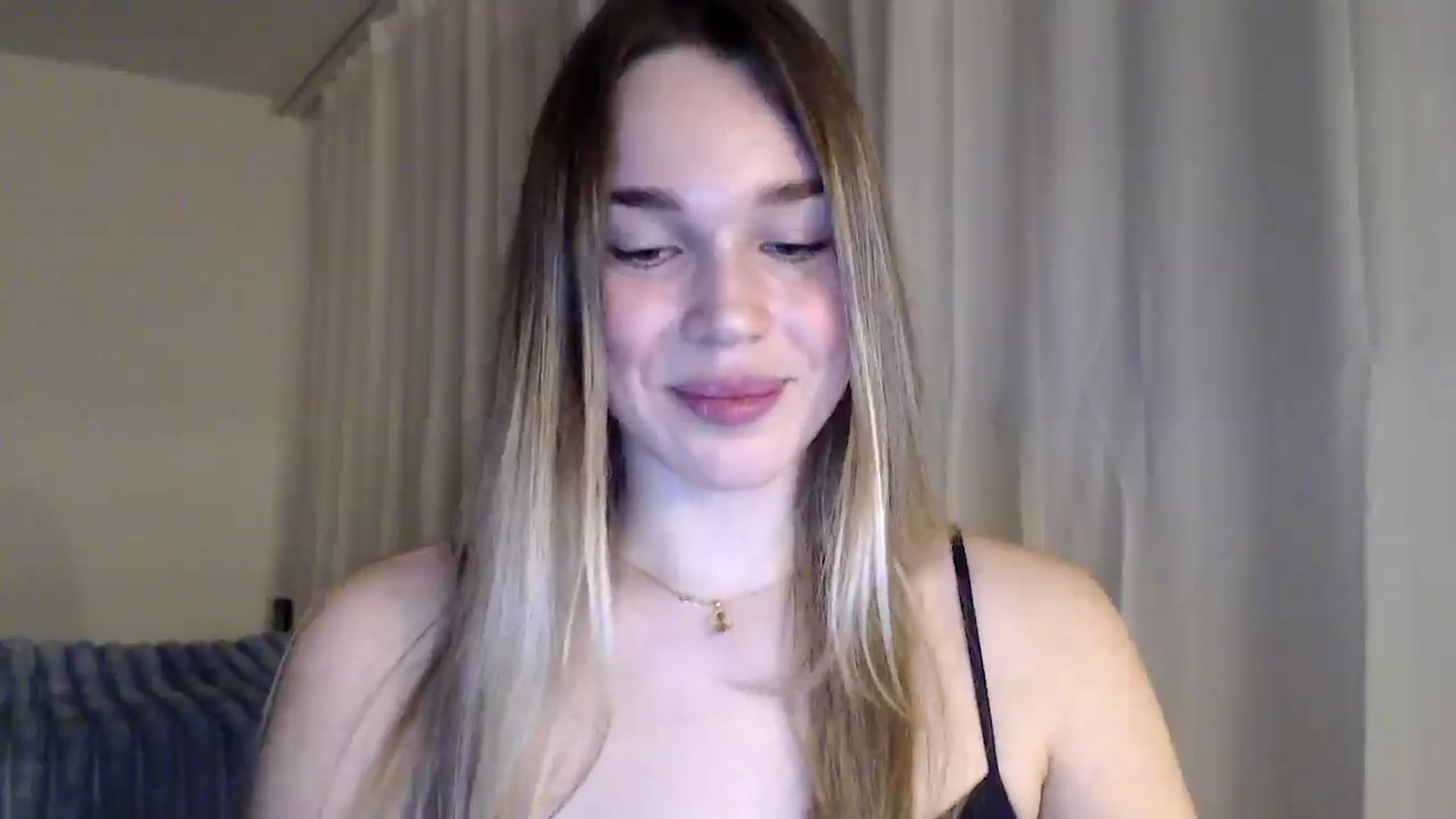 Gallery image thumbnail from Ooh_Cassie's myfreecams stream on, 02/19/2026, 21:56 image 14 of 20