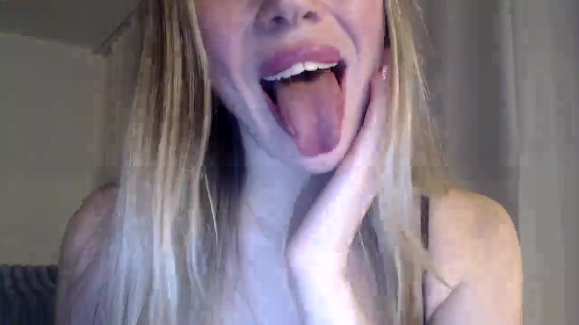 Gallery image thumbnail from Ooh_Cassie's myfreecams stream on, 02/19/2026, 21:56 image 10 of 20