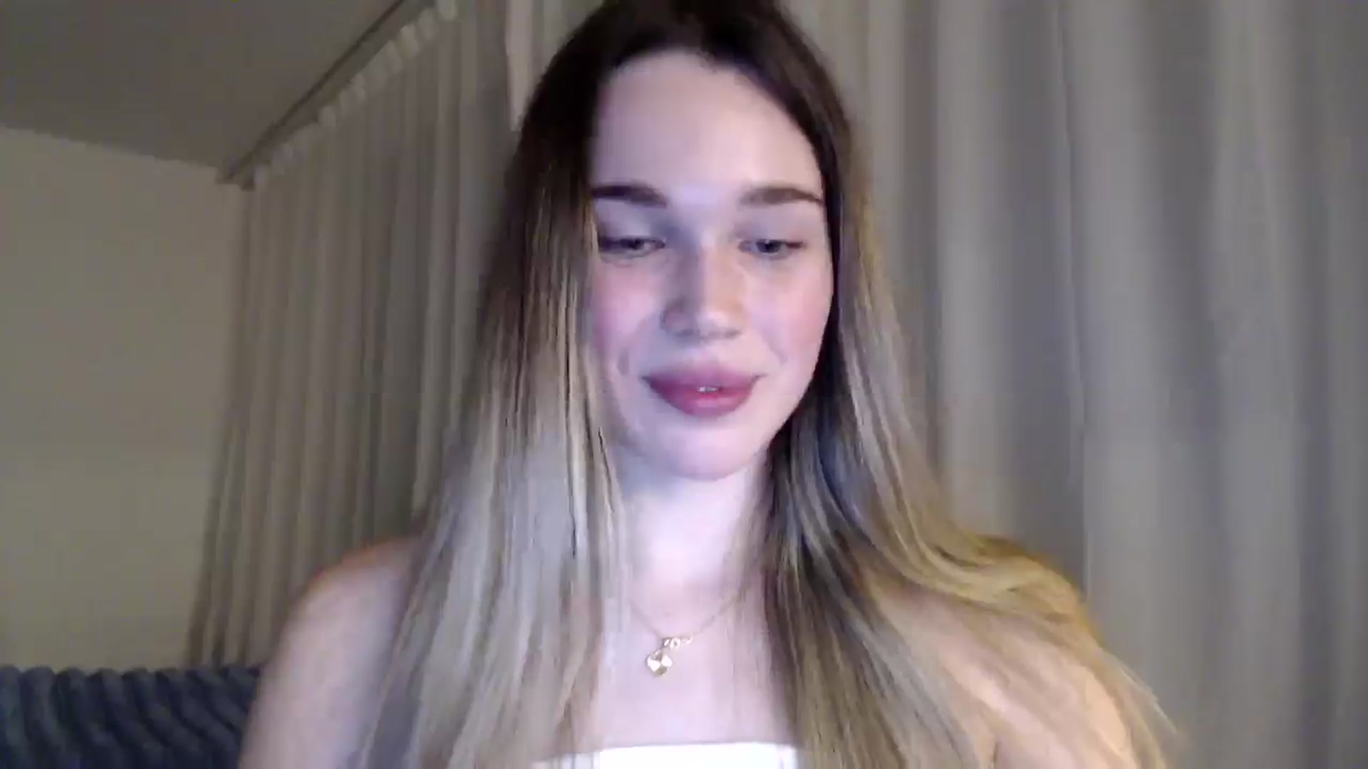 Gallery image thumbnail from Ooh_Cassie's myfreecams stream on, 03/03/2026, 20:58 image 5 of 20