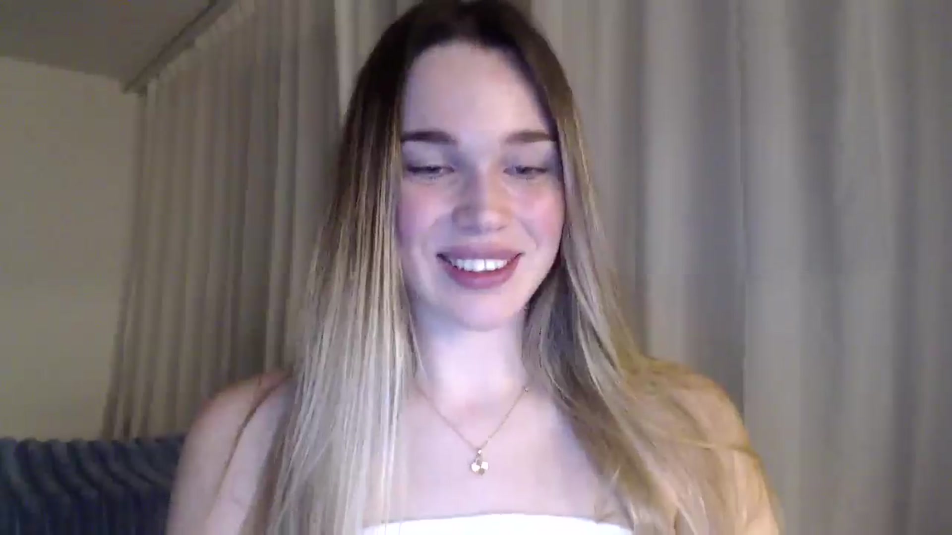 Gallery image thumbnail from Ooh_Cassie's myfreecams stream on, 03/03/2026, 22:44 image 19 of 20