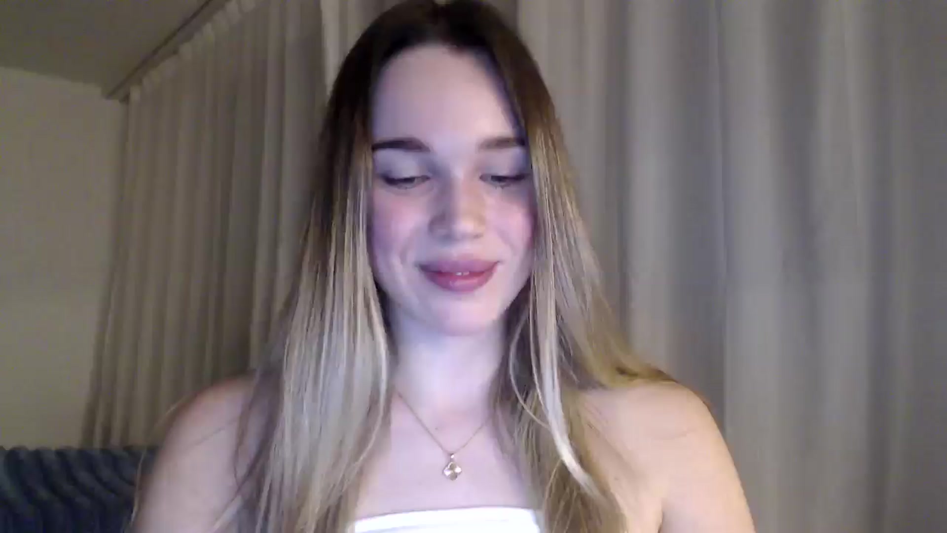 Gallery image thumbnail from Ooh_Cassie's myfreecams stream on, 03/03/2026, 22:44 image 14 of 20