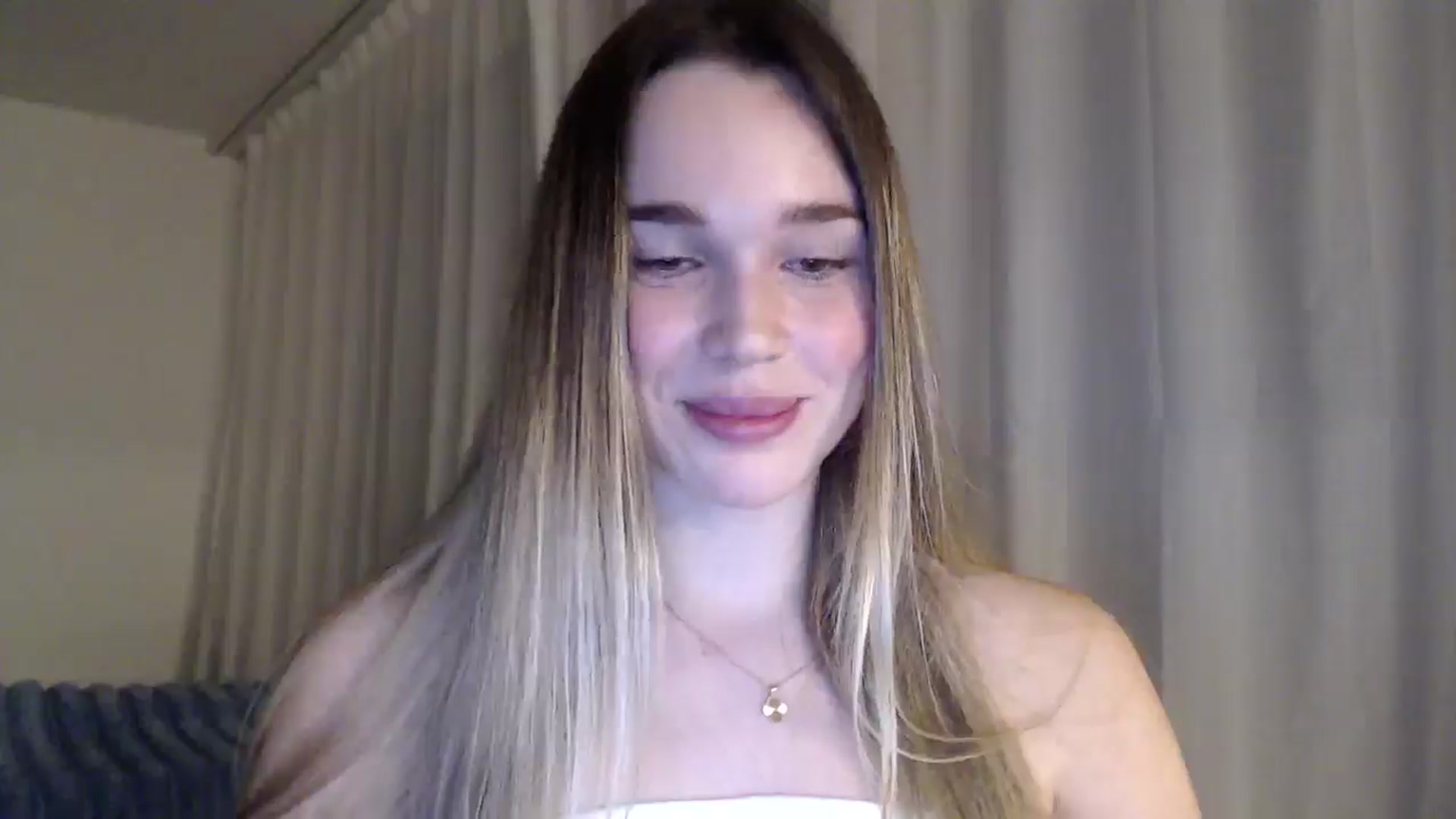Gallery image thumbnail from Ooh_Cassie's myfreecams stream on, 03/03/2026, 23:01 image 13 of 20