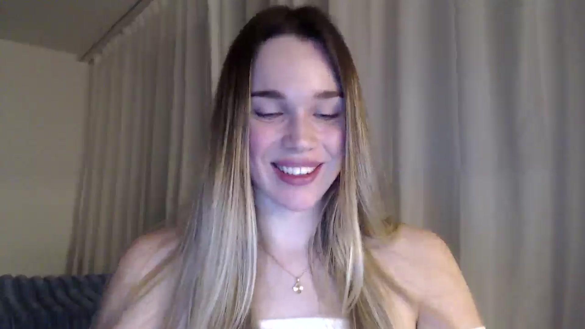 Gallery image thumbnail from Ooh_Cassie's myfreecams stream on, 03/03/2026, 23:01 image 2 of 20