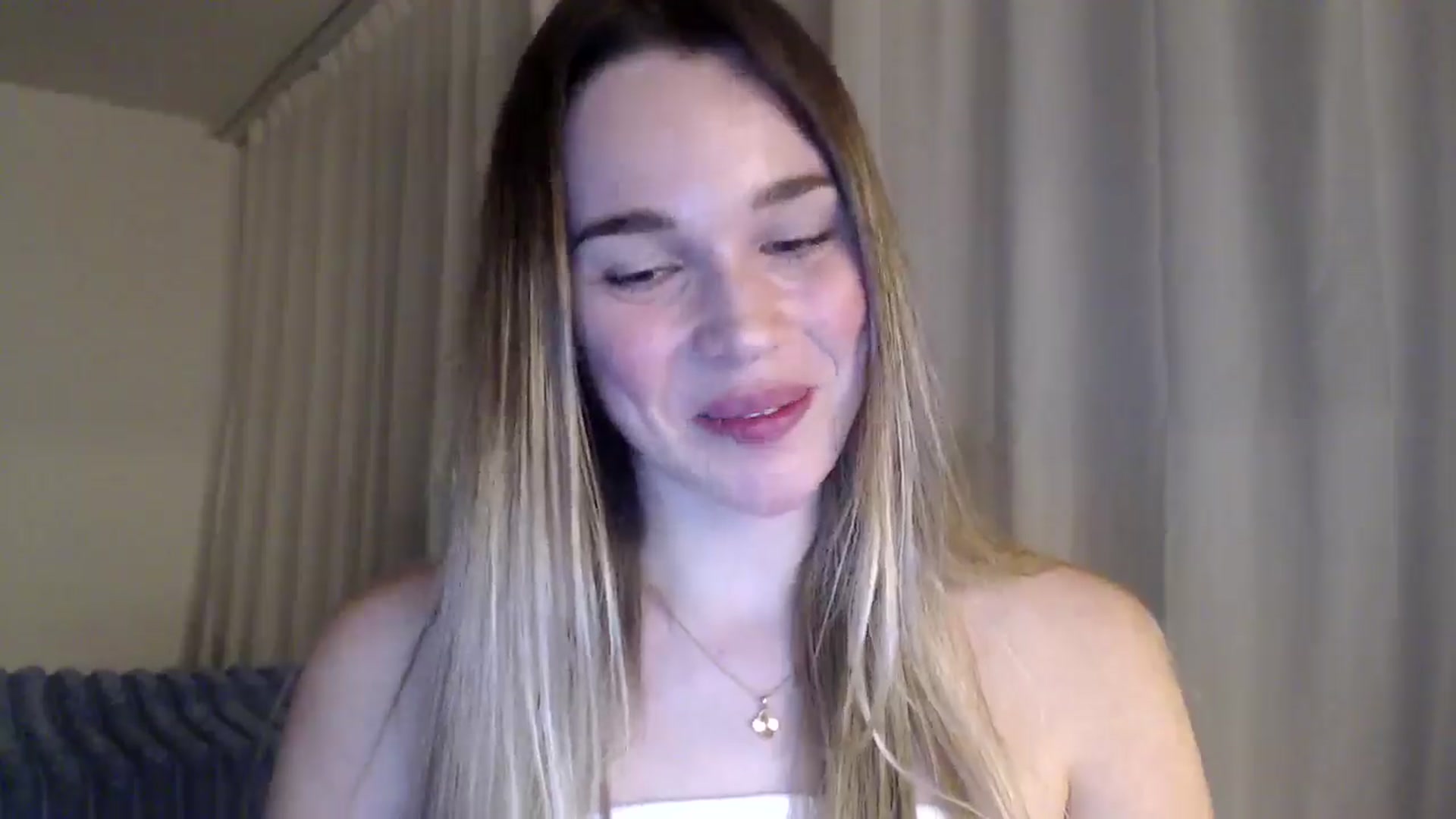 Gallery image thumbnail from Ooh_Cassie's myfreecams stream on, 03/03/2026, 23:01 image 18 of 20