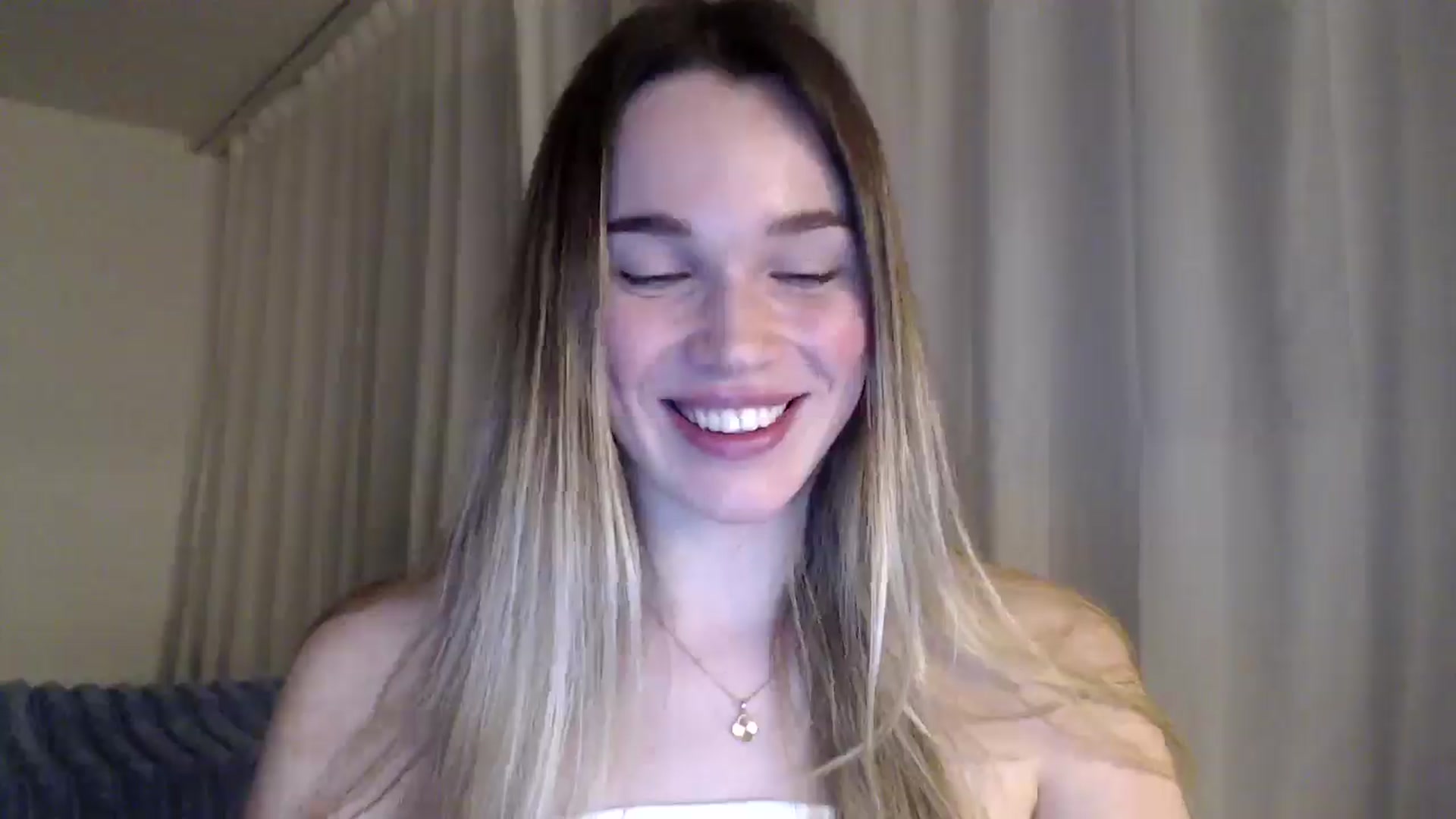 Gallery image thumbnail from Ooh_Cassie's myfreecams stream on, 03/03/2026, 23:01 image 6 of 20