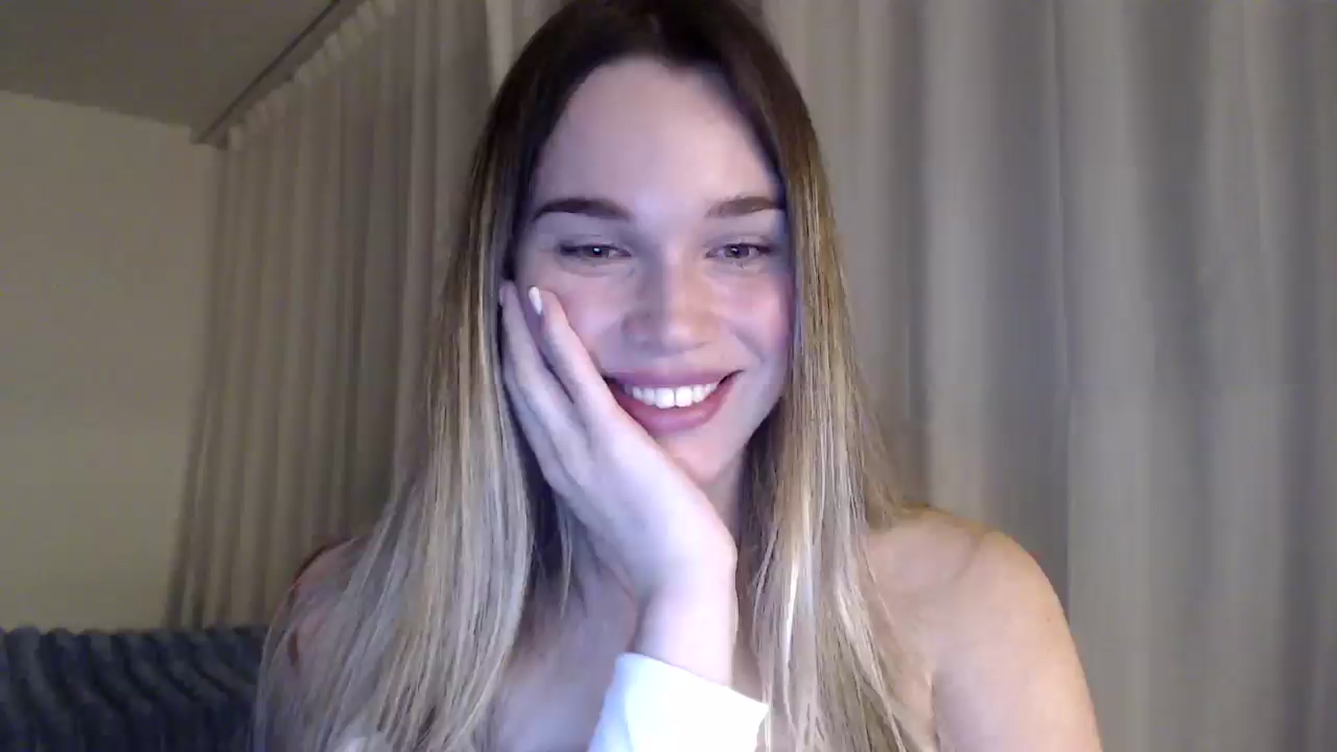 Gallery image thumbnail from Ooh_Cassie's myfreecams stream on, 03/03/2026, 23:01 image 15 of 20