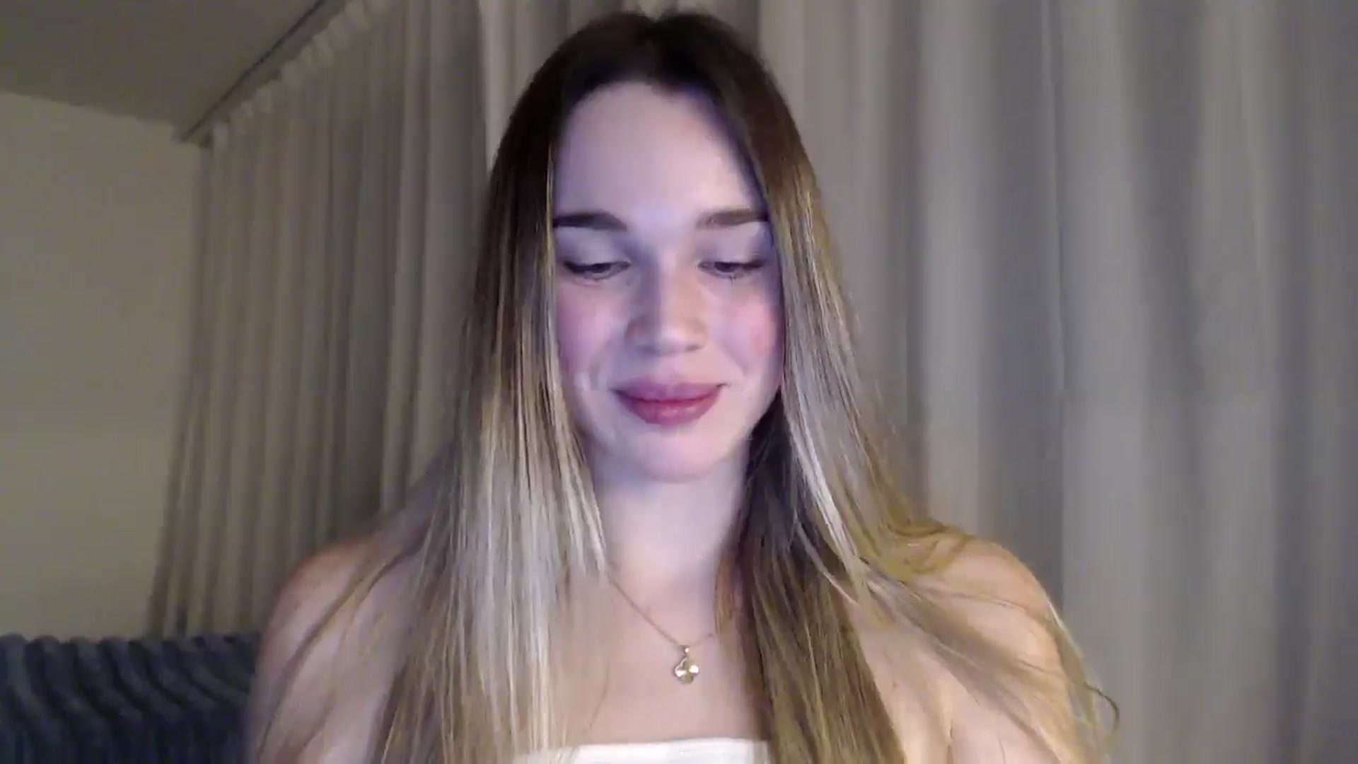 Gallery image thumbnail from Ooh_Cassie's myfreecams stream on, 03/03/2026, 23:01 image 4 of 20