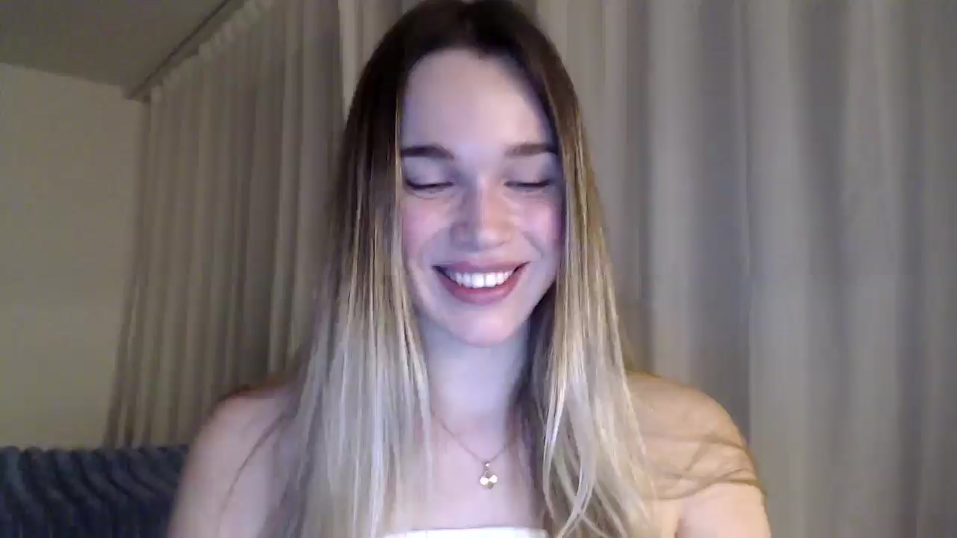 Gallery image thumbnail from Ooh_Cassie's myfreecams stream on, 03/03/2026, 23:01 image 7 of 20