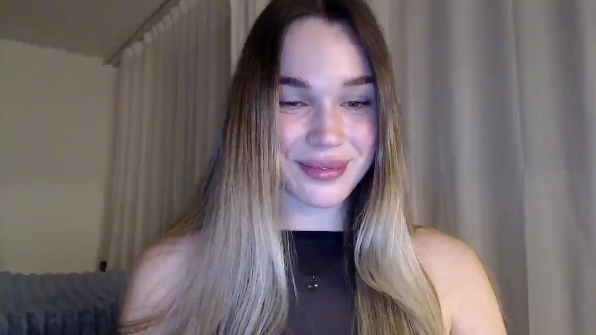 Gallery image thumbnail from Ooh_Cassie's myfreecams stream on, 03/05/2026, 19:55 image 17 of 20