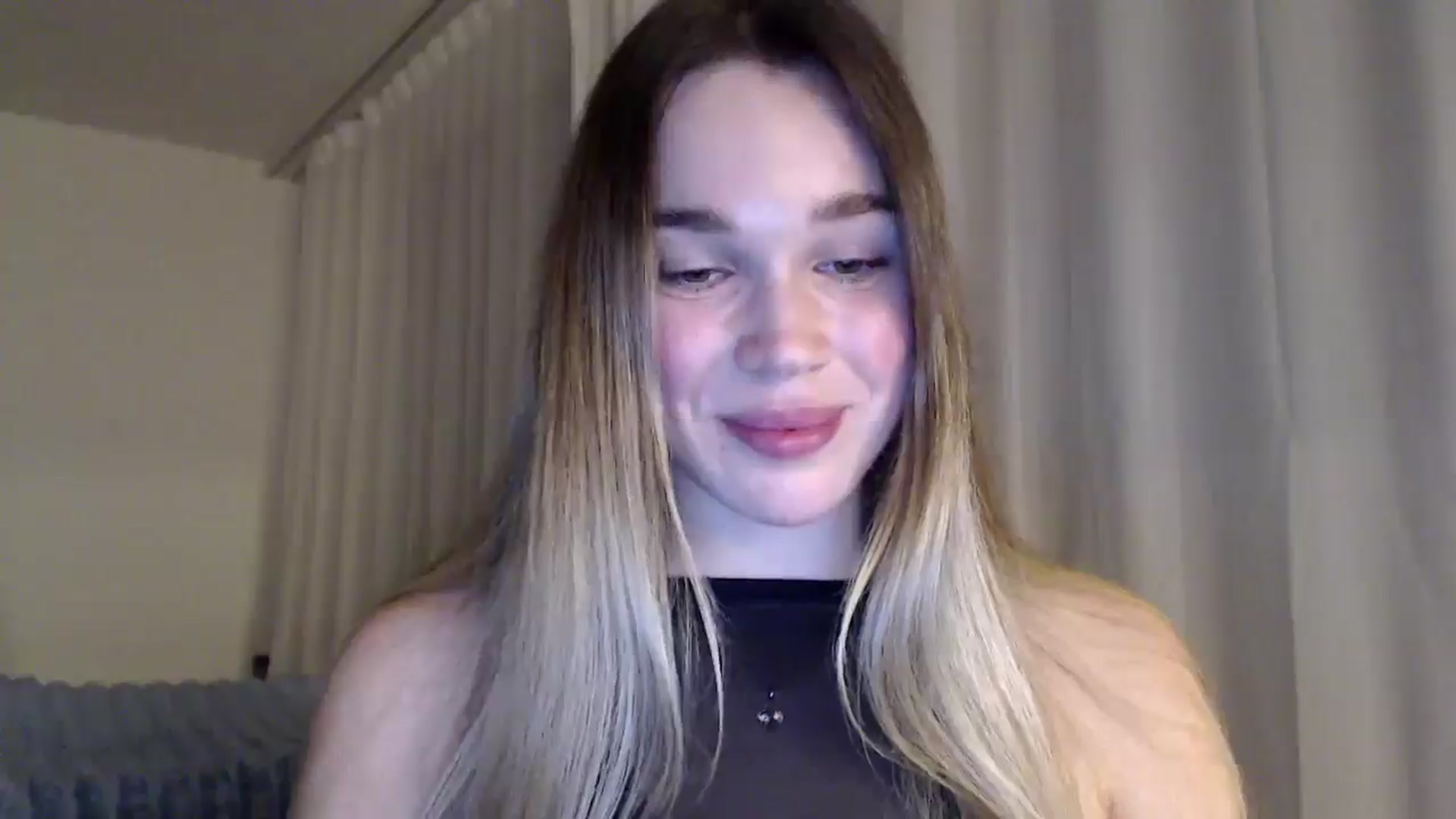 Gallery image thumbnail from Ooh_Cassie's myfreecams stream on, 03/05/2026, 19:55 image 19 of 20