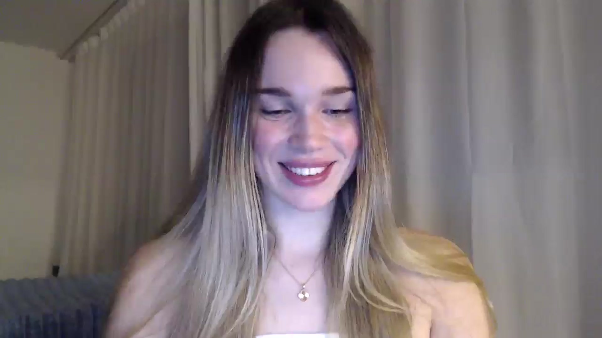 Gallery image thumbnail from Ooh_Cassie's myfreecams stream on, 03/05/2026, 23:41 image 4 of 20