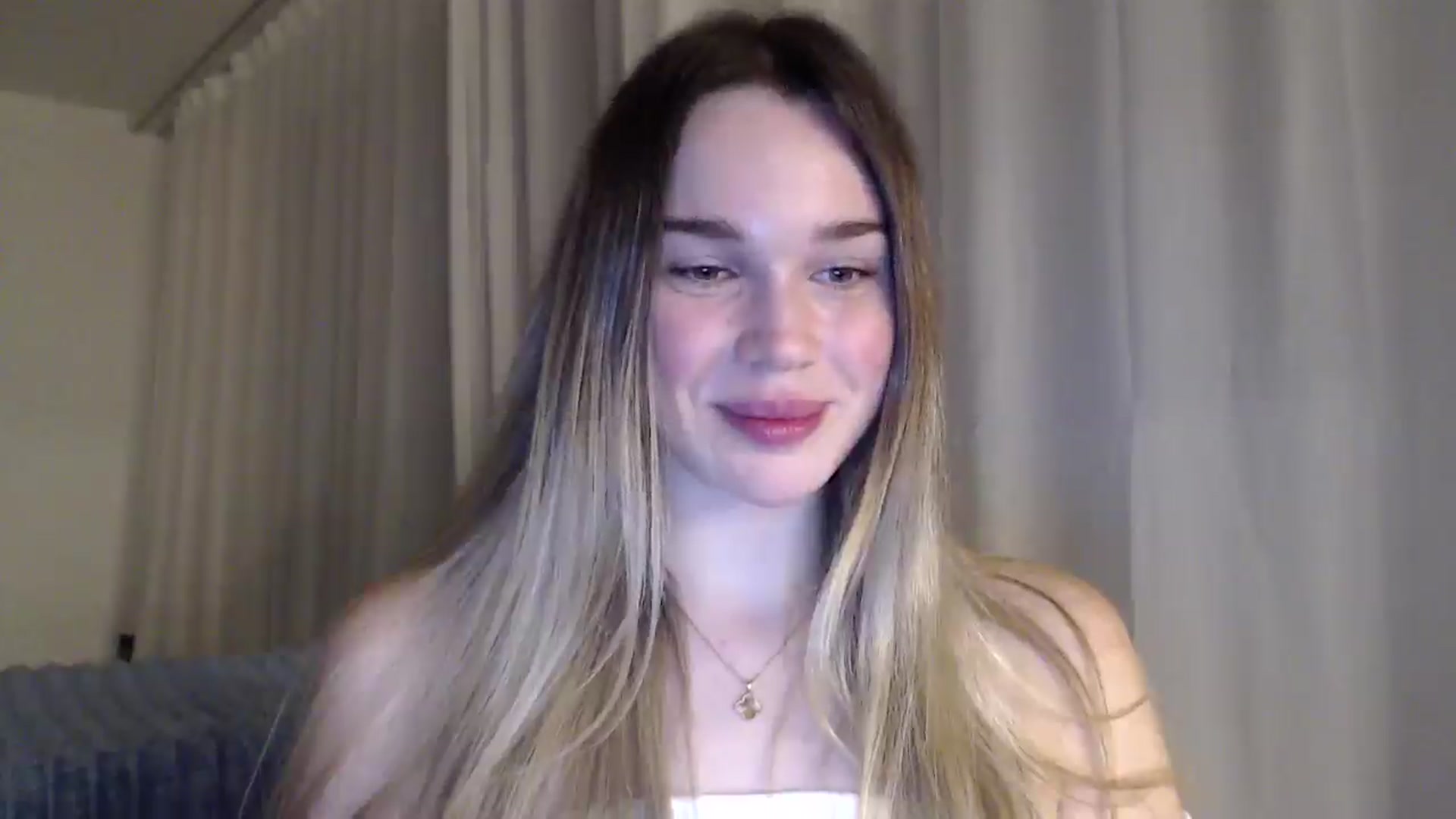 Gallery image thumbnail from Ooh_Cassie's myfreecams stream on, 03/05/2026, 23:41 image 9 of 20