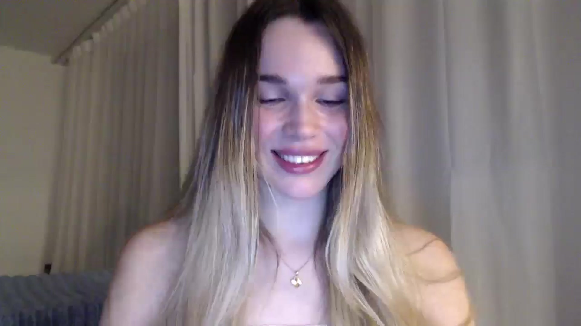 Gallery image thumbnail from Ooh_Cassie's myfreecams stream on, 03/05/2026, 23:41 image 3 of 20