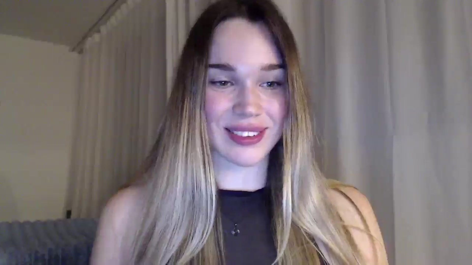 Gallery image thumbnail from Ooh_Cassie's myfreecams stream on, 03/06/2026, 24:26 image 9 of 20
