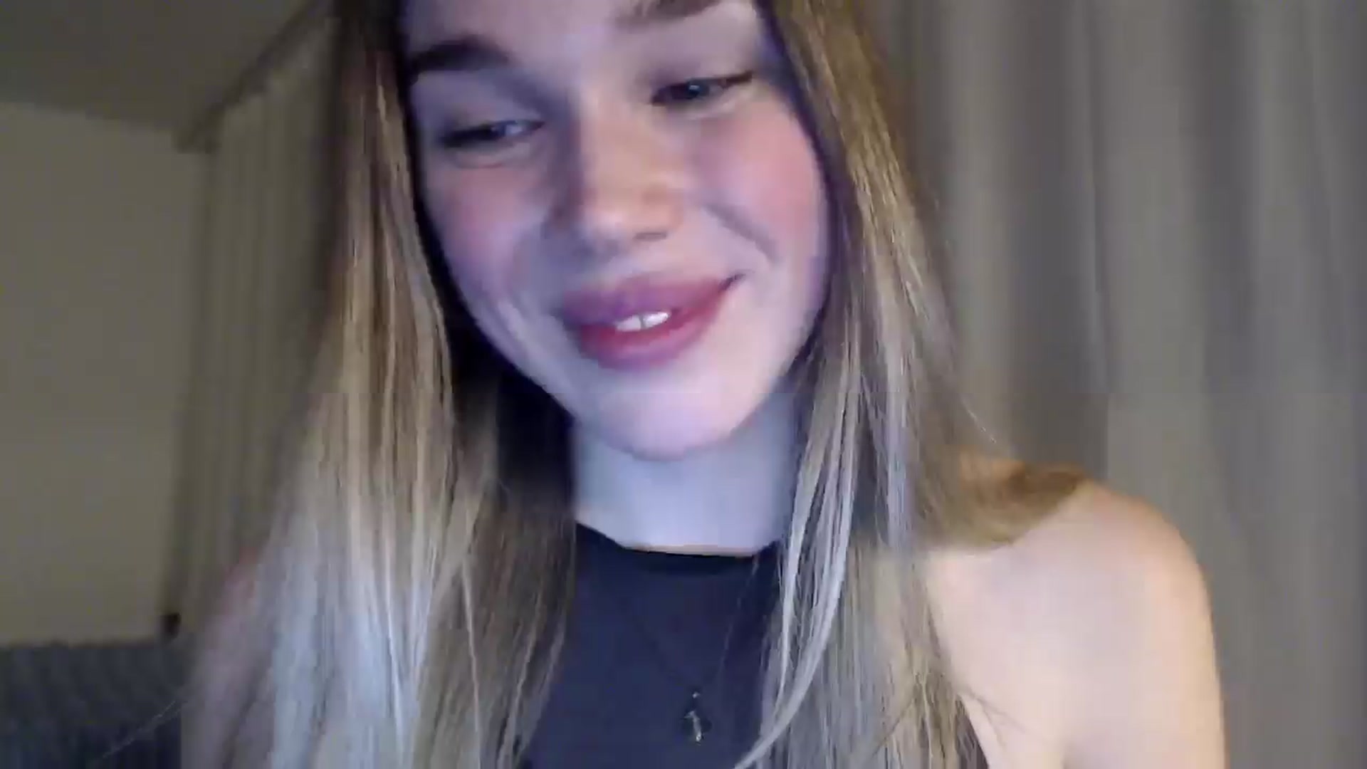 Gallery image thumbnail from Ooh_Cassie's myfreecams stream on, 03/06/2026, 24:26 image 14 of 20
