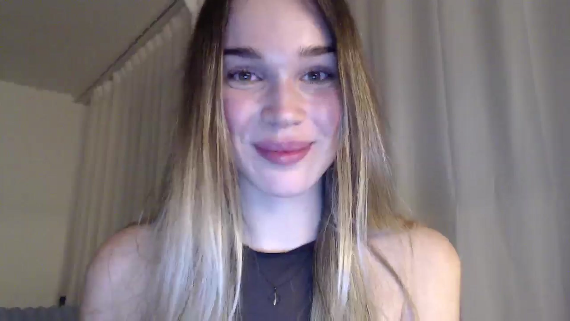 Gallery image thumbnail from Ooh_Cassie's myfreecams stream on, 03/06/2026, 24:26 image 18 of 20