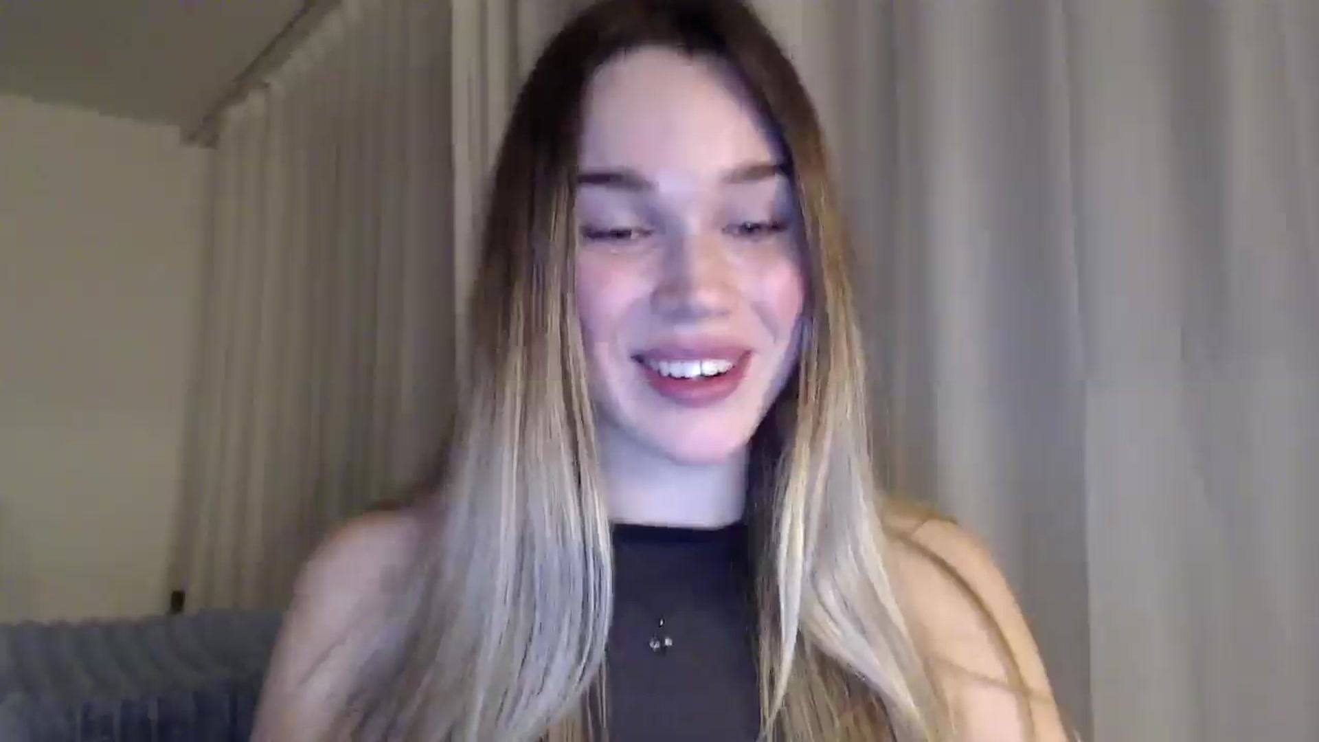 Gallery image thumbnail from Ooh_Cassie's myfreecams stream on, 03/06/2026, 24:26 image 10 of 20