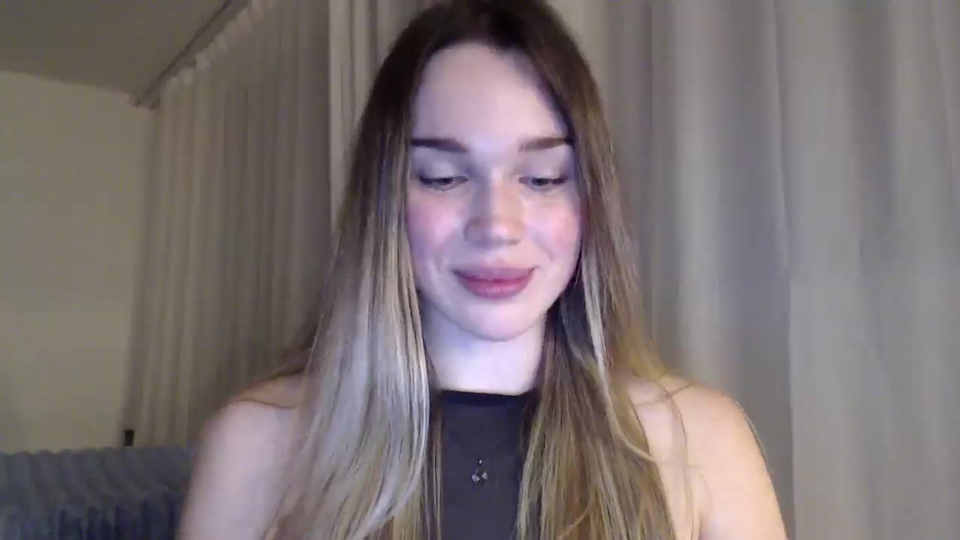 Gallery image thumbnail from Ooh_Cassie's myfreecams stream on, 03/06/2026, 24:26 image 11 of 20