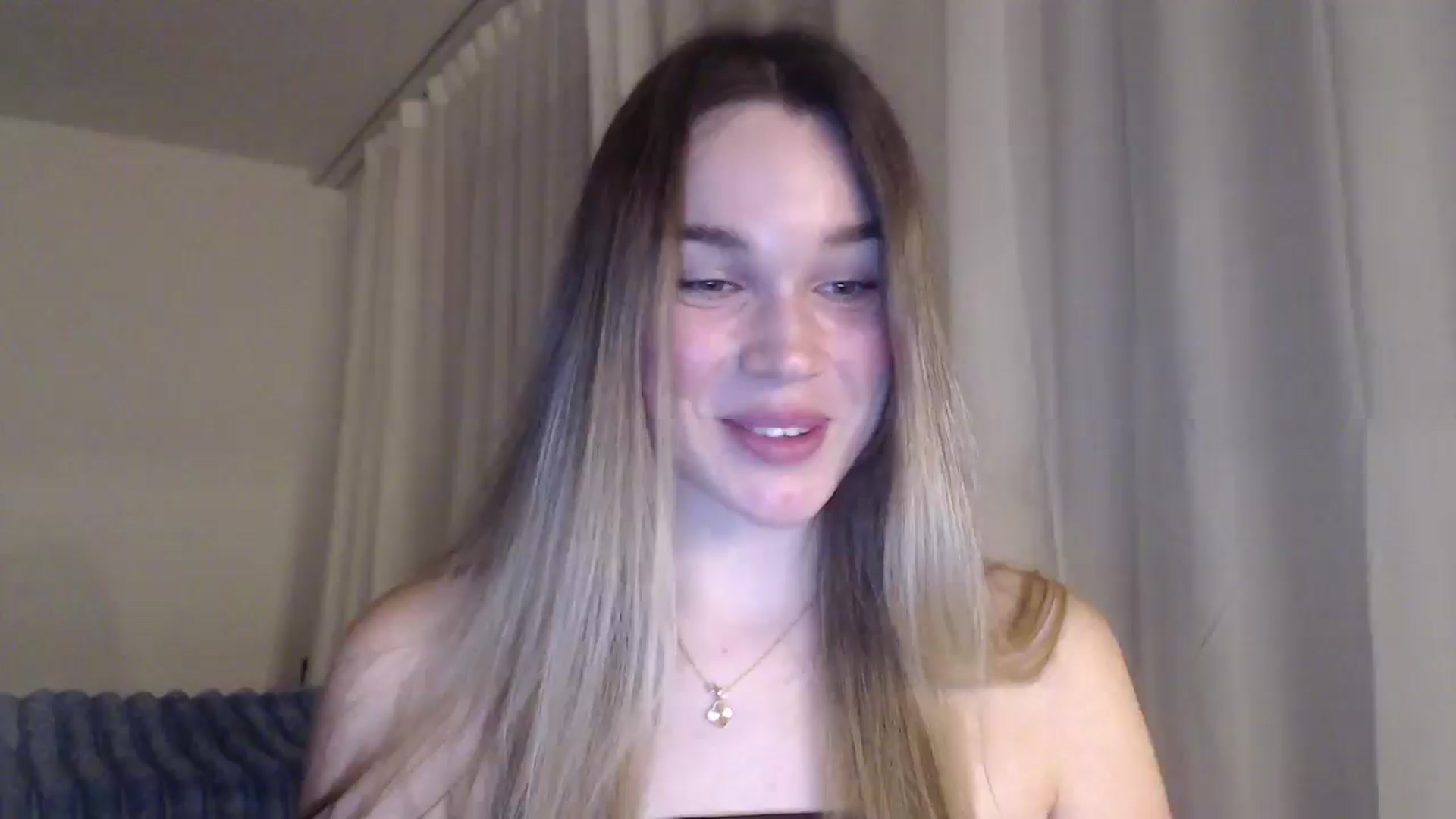 Gallery image thumbnail from Ooh_Cassie's myfreecams stream on, 03/07/2026, 21:01 image 1 of 20
