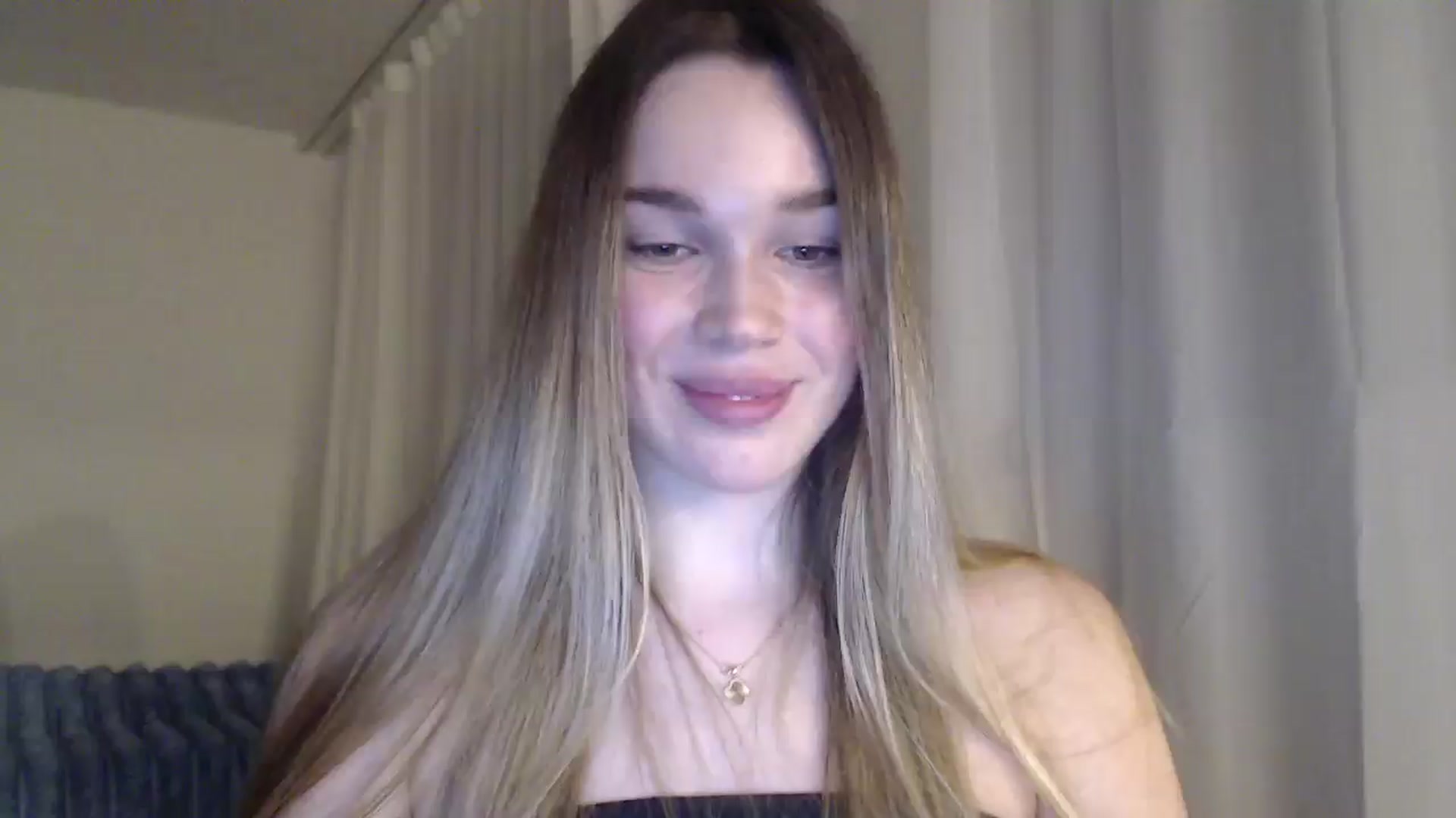Gallery image thumbnail from Ooh_Cassie's myfreecams stream on, 03/07/2026, 22:04 image 16 of 20