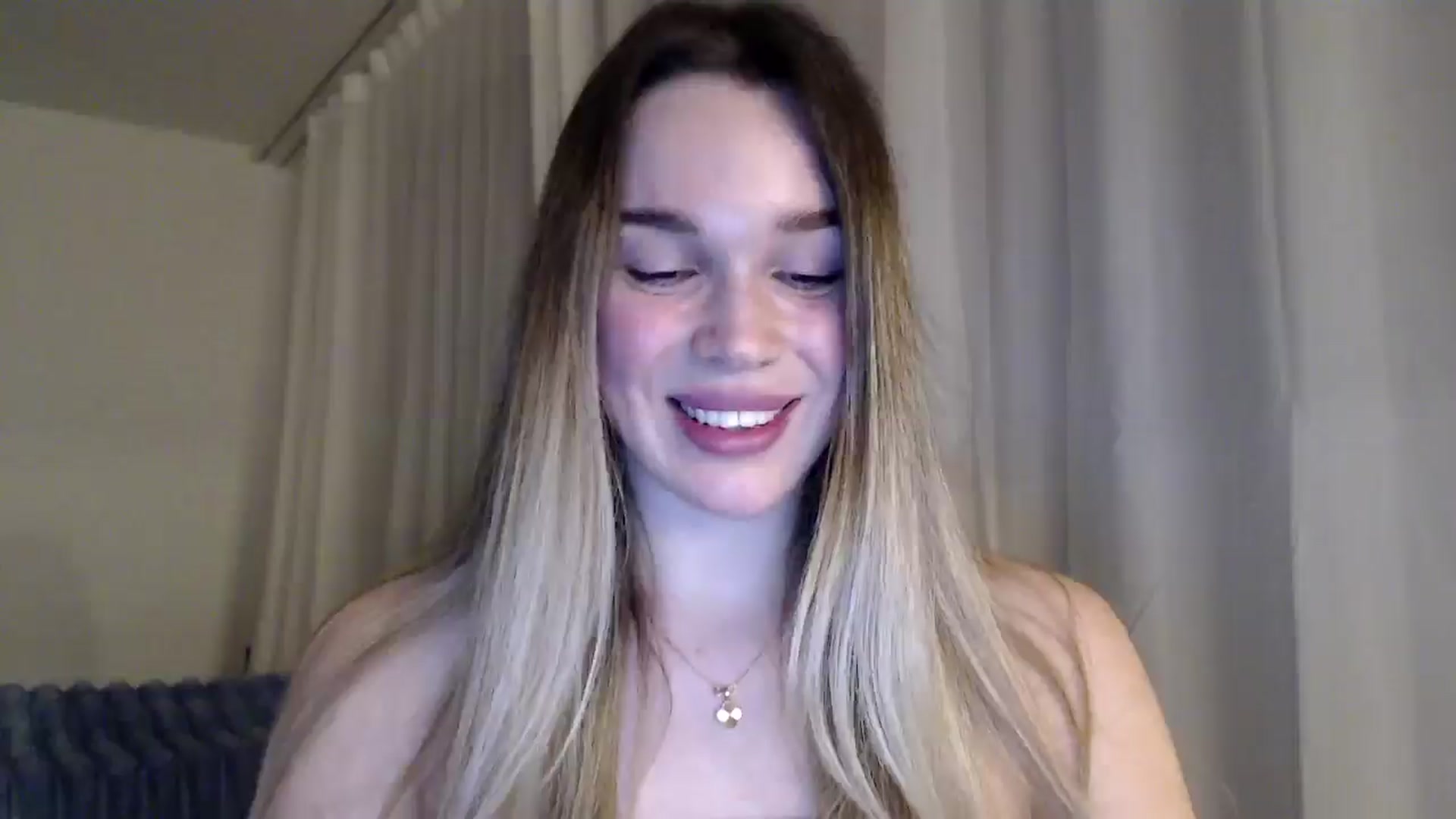 Gallery image thumbnail from Ooh_Cassie's myfreecams stream on, 03/07/2026, 23:25 image 6 of 20