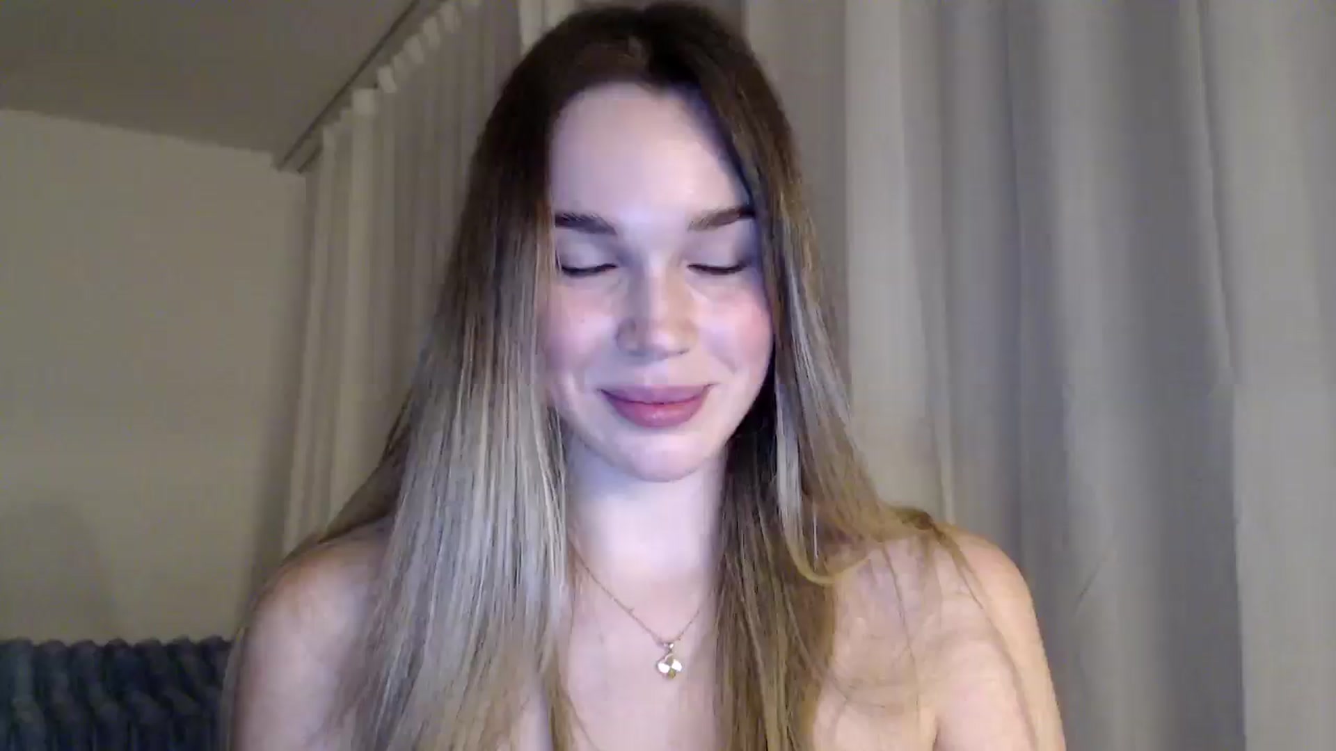 Gallery image thumbnail from Ooh_Cassie's myfreecams stream on, 03/07/2026, 23:25 image 1 of 20