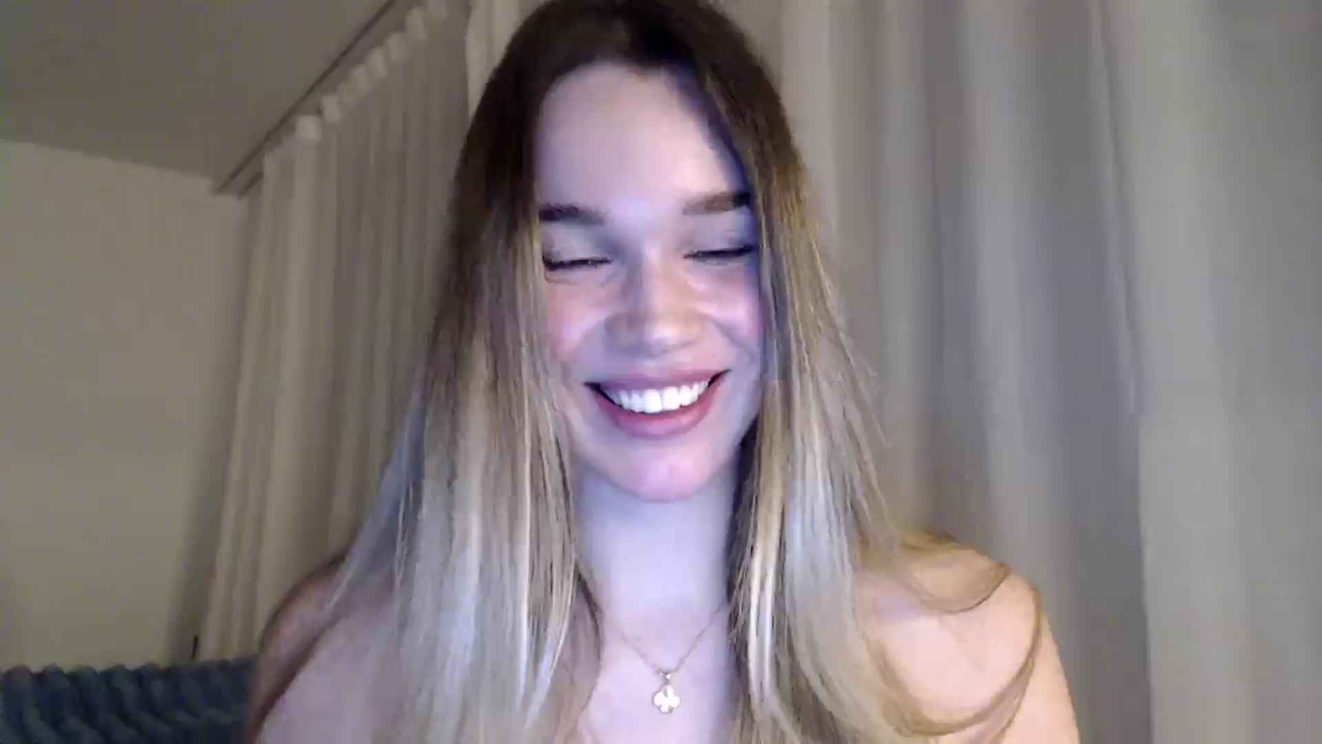 Gallery image thumbnail from Ooh_Cassie's myfreecams stream on, 03/07/2026, 23:25 image 14 of 20