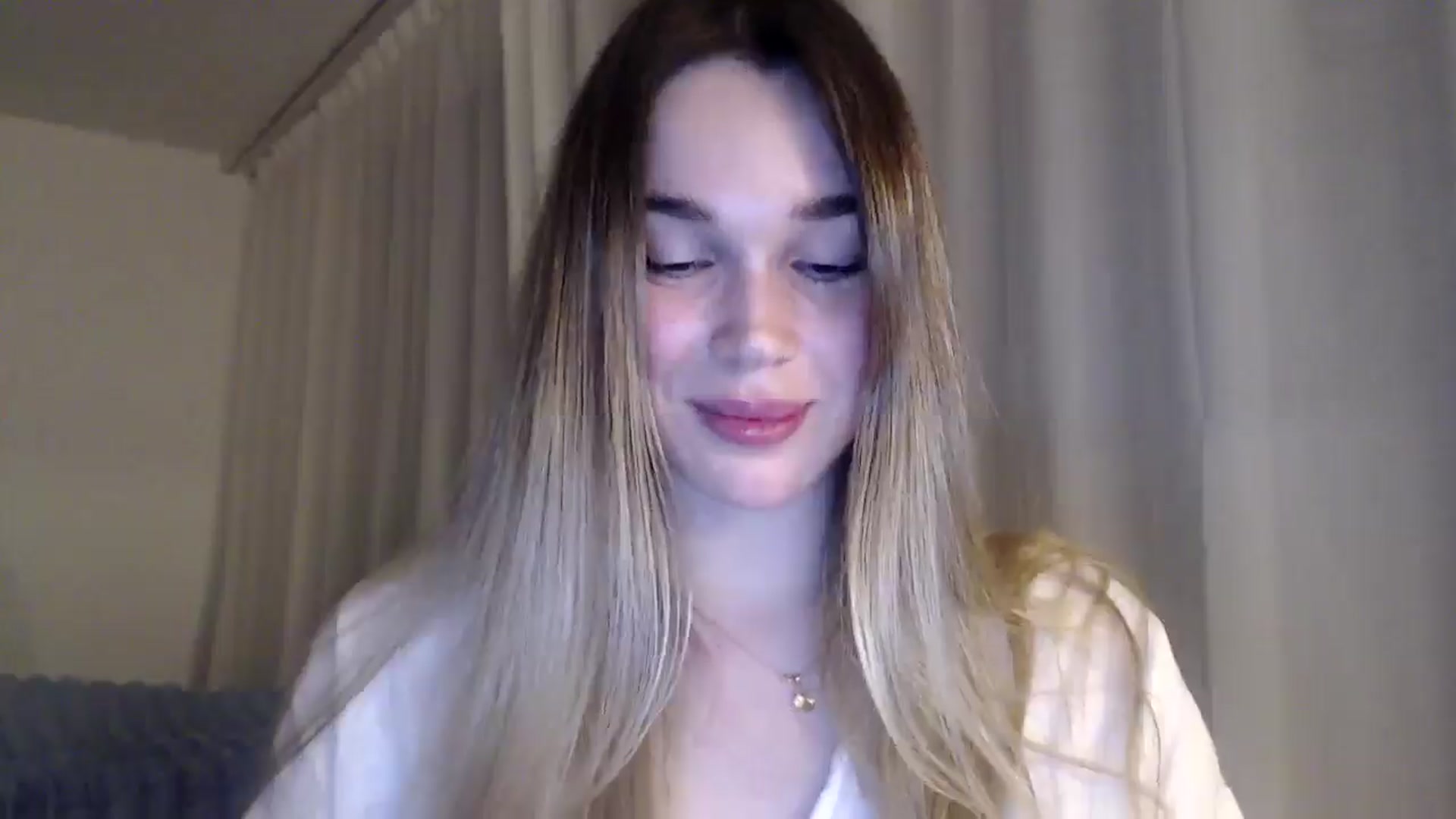 Gallery image thumbnail from Ooh_Cassie's myfreecams stream on, 03/08/2026, 21:31 image 3 of 20