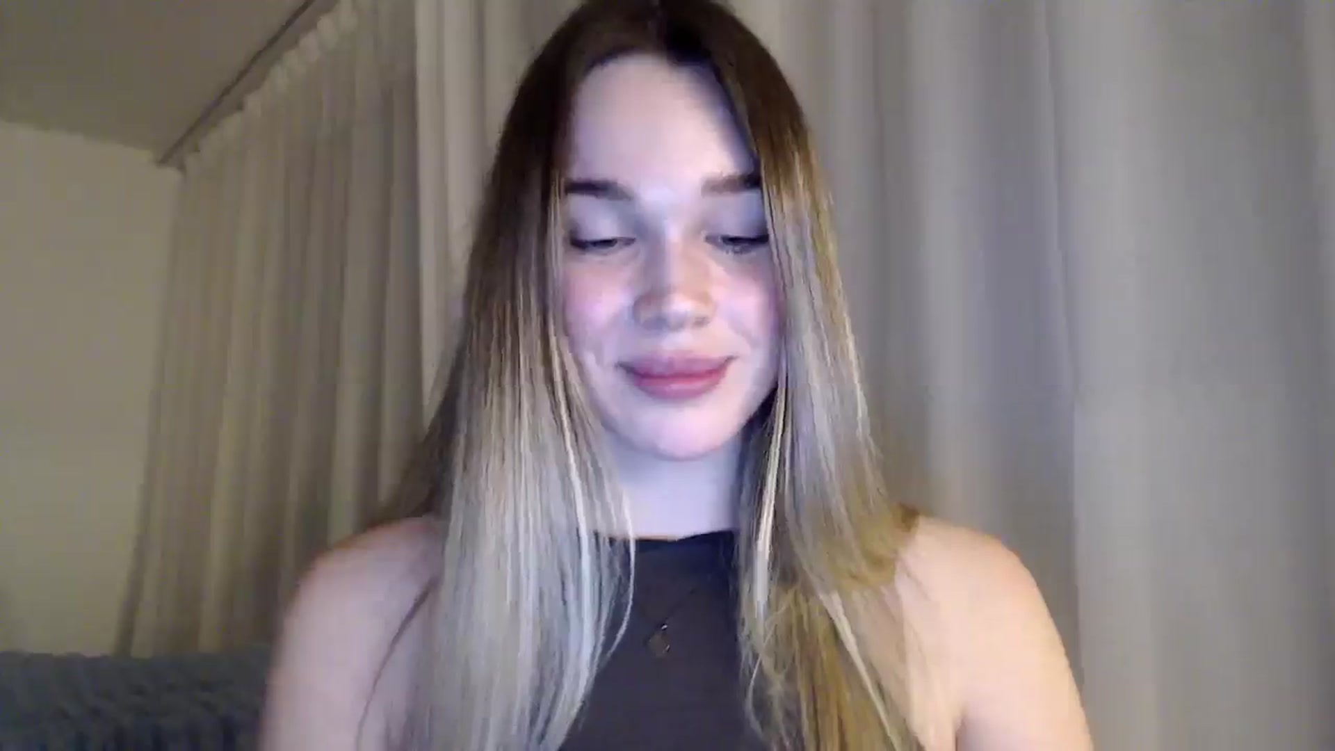 Gallery image thumbnail from Ooh_Cassie's myfreecams stream on, 03/08/2026, 23:03 image 19 of 20