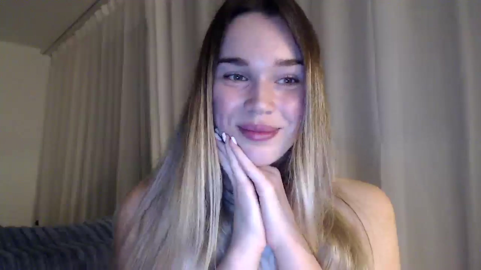 Gallery image thumbnail from Ooh_Cassie's myfreecams stream on, 03/11/2026, 20:18 image 9 of 20