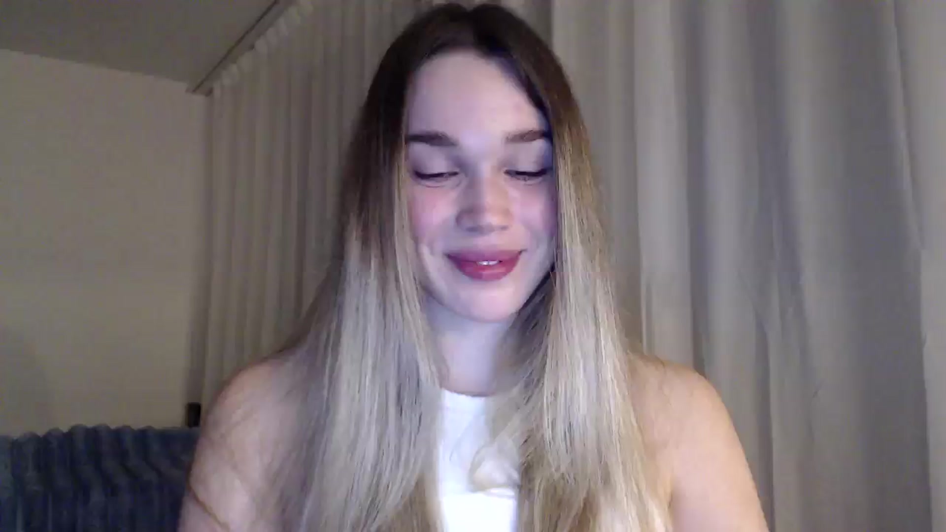 Gallery image thumbnail from Ooh_Cassie's myfreecams stream on, 03/12/2026, 22:14 image 1 of 20