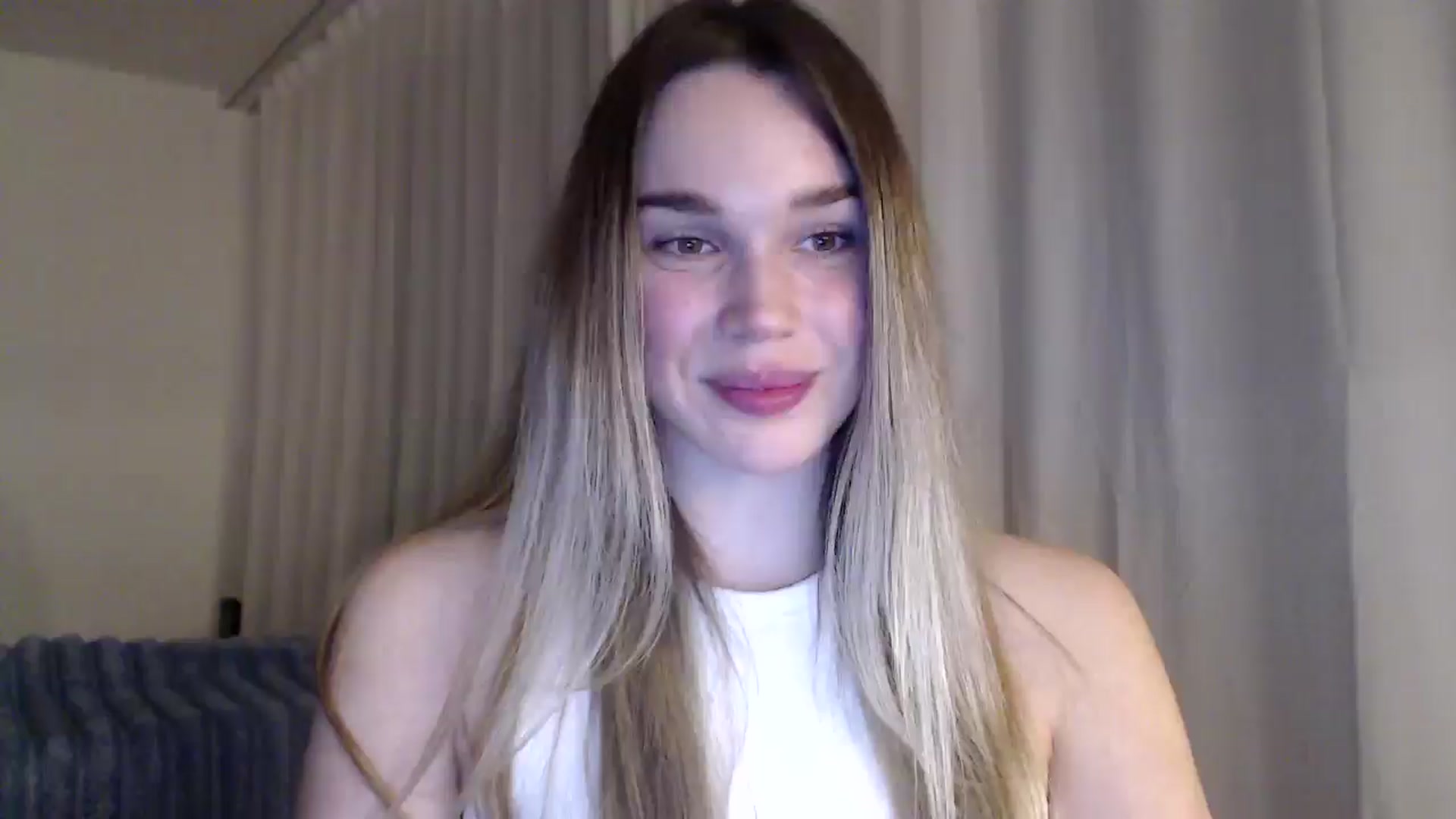 Gallery image thumbnail from Ooh_Cassie's myfreecams stream on, 03/12/2026, 22:14 image 6 of 20