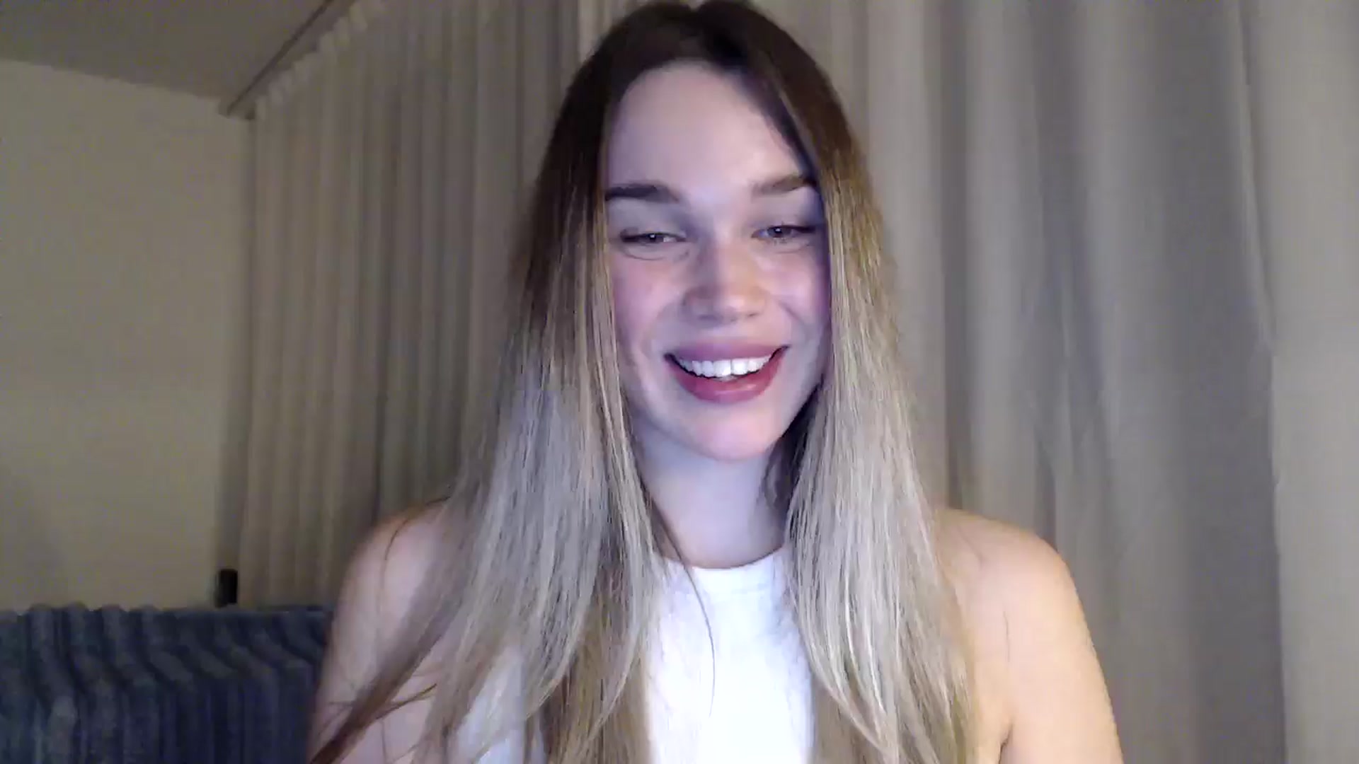 Gallery image thumbnail from Ooh_Cassie's myfreecams stream on, 03/12/2026, 22:14 image 4 of 20