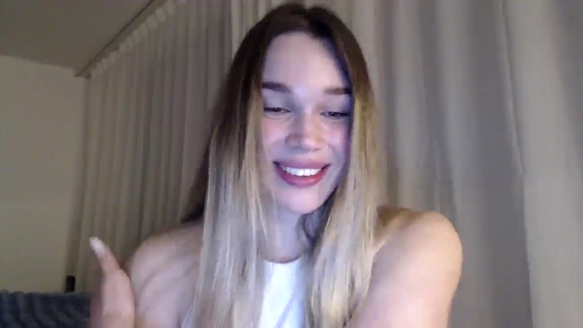 Gallery image thumbnail from Ooh_Cassie's myfreecams stream on, 03/12/2026, 22:14 image 14 of 20