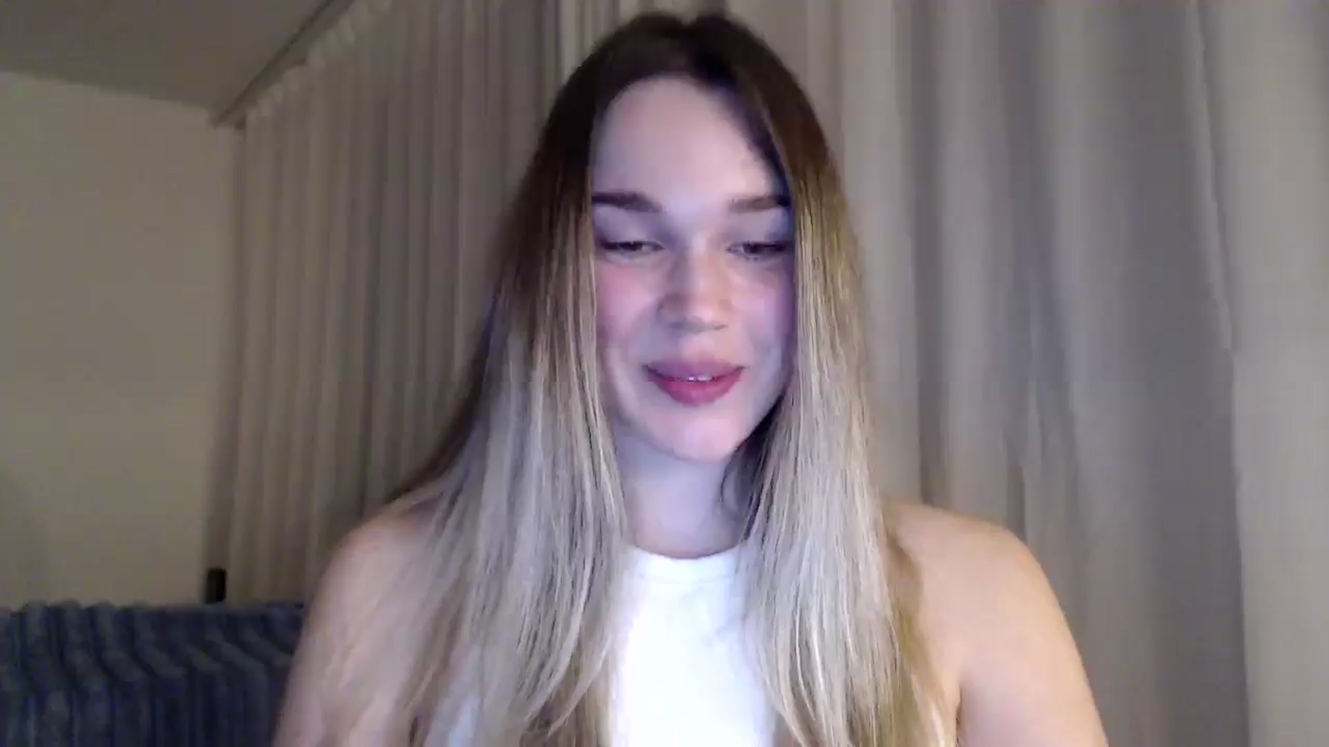 Gallery image thumbnail from Ooh_Cassie's myfreecams stream on, 03/12/2026, 22:14 image 5 of 20