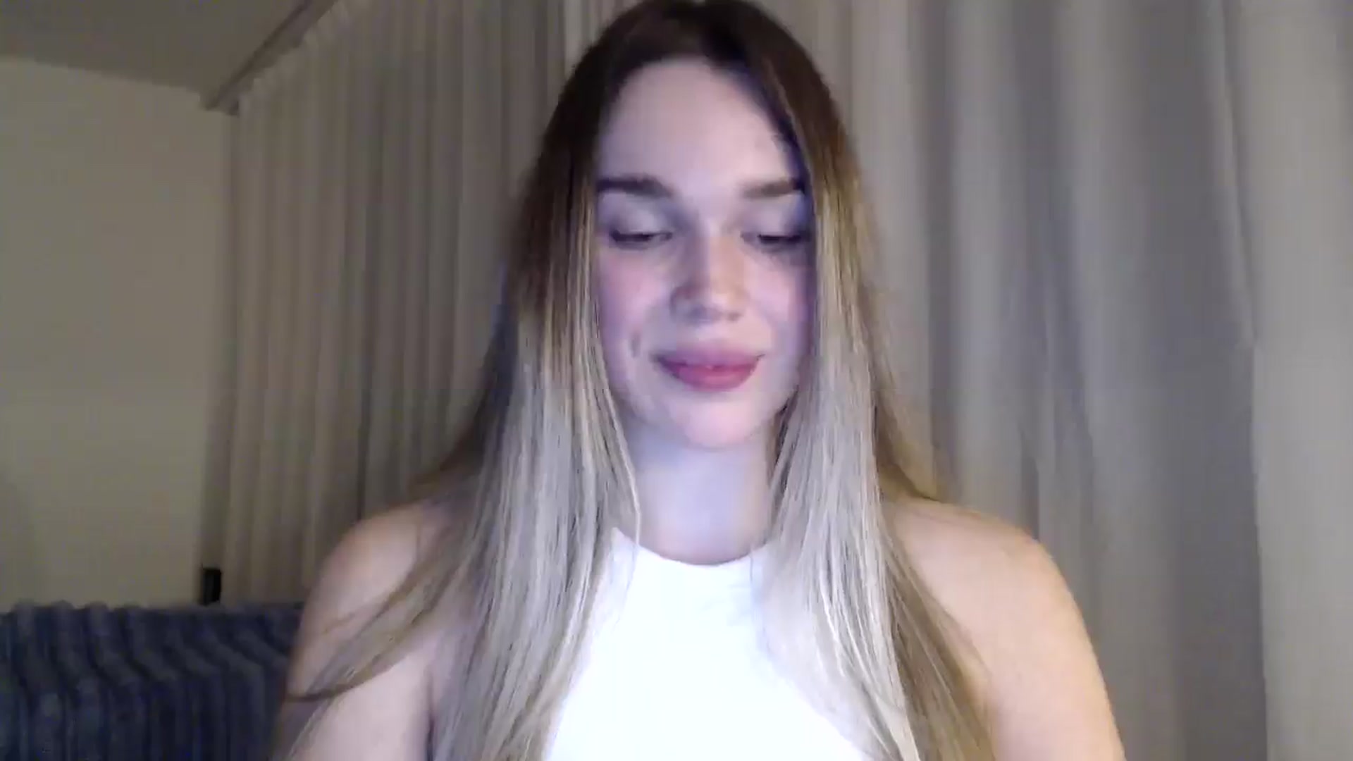 Gallery image thumbnail from Ooh_Cassie's myfreecams stream on, 03/12/2026, 22:14 image 8 of 20