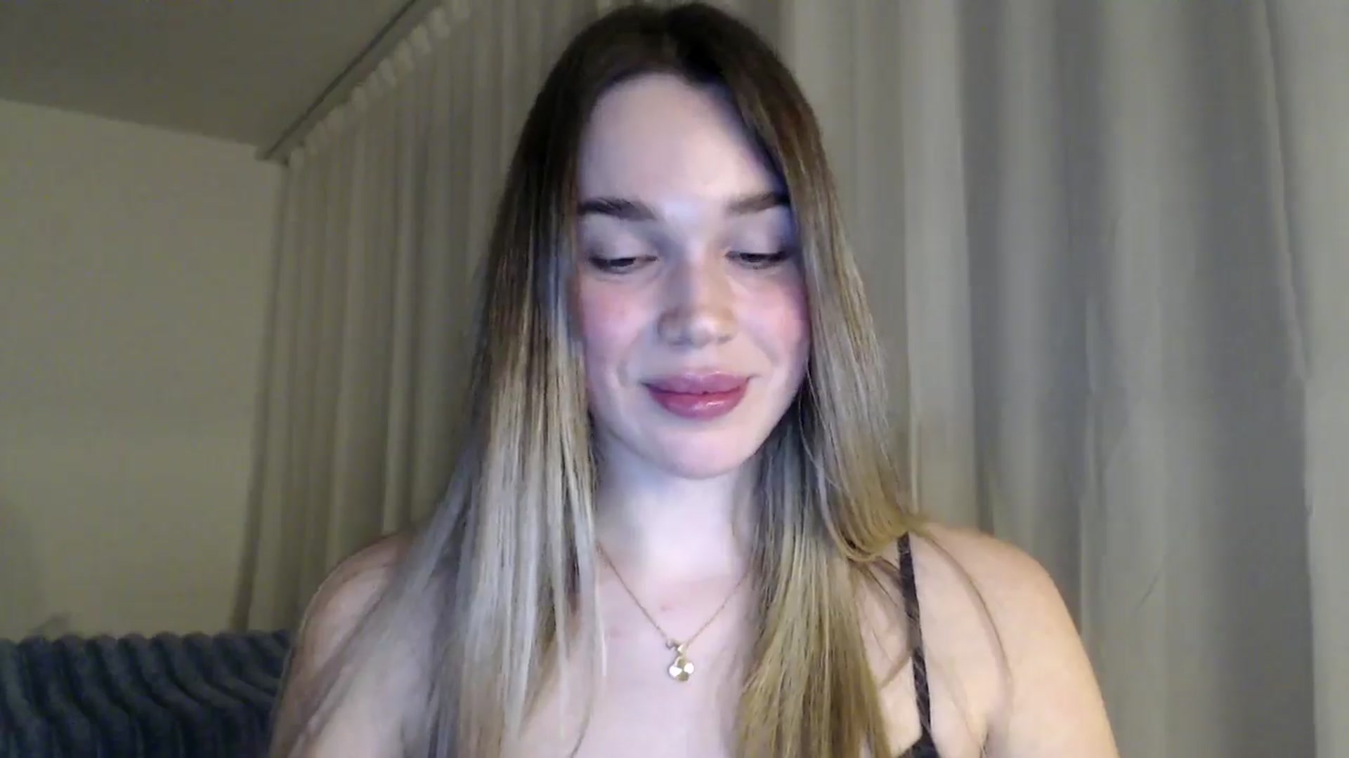 Gallery image thumbnail from Ooh_Cassie's myfreecams stream on, 03/18/2026, 20:56 image 7 of 20