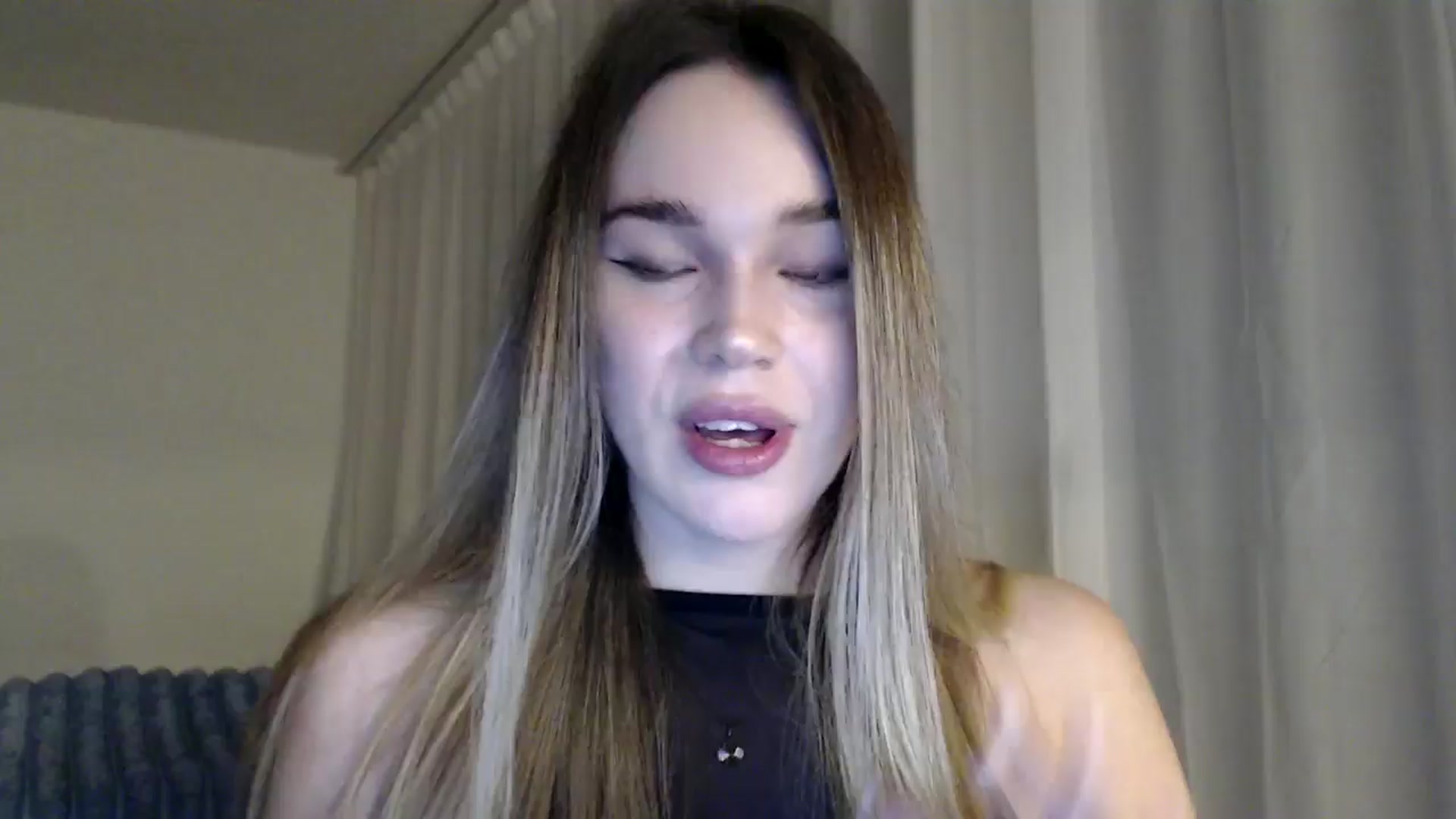 Gallery image thumbnail from Ooh_Cassie's myfreecams stream on, 03/26/2026, 21:30 image 7 of 20