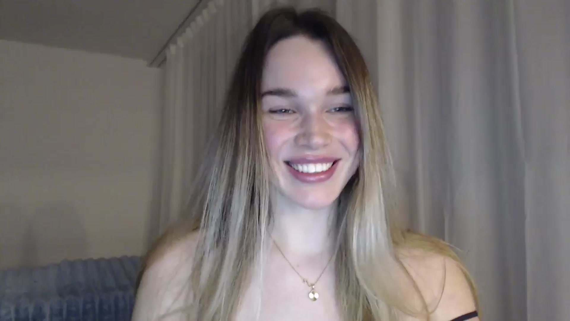 Gallery image thumbnail from Ooh_Cassie's myfreecams stream on, 03/31/2026, 21:15 image 13 of 20
