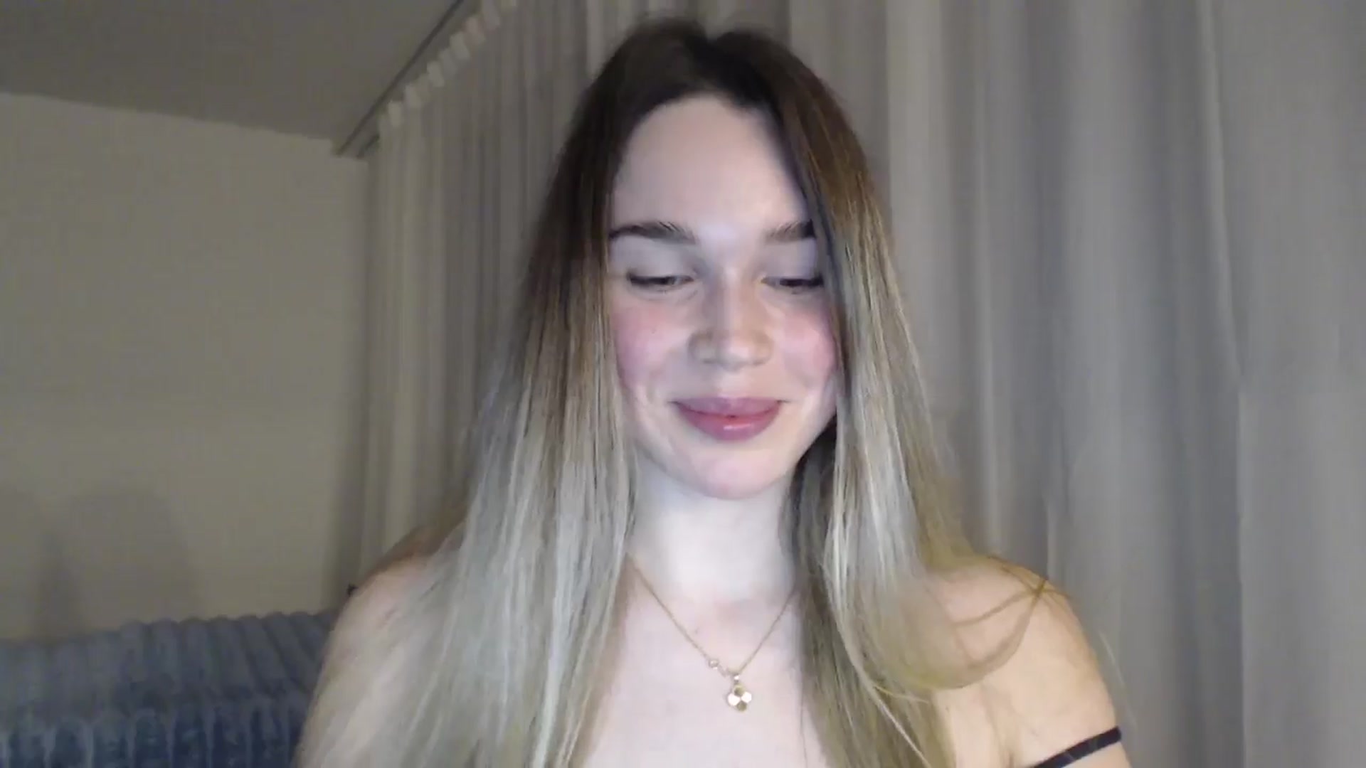 Gallery image thumbnail from Ooh_Cassie's myfreecams stream on, 03/31/2026, 21:15 image 12 of 20