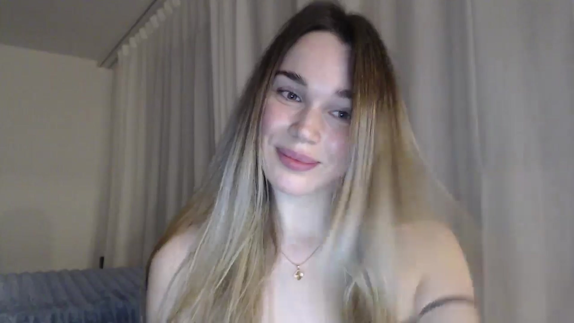 Gallery image thumbnail from Ooh_Cassie's myfreecams stream on, 03/31/2026, 21:15 image 17 of 20