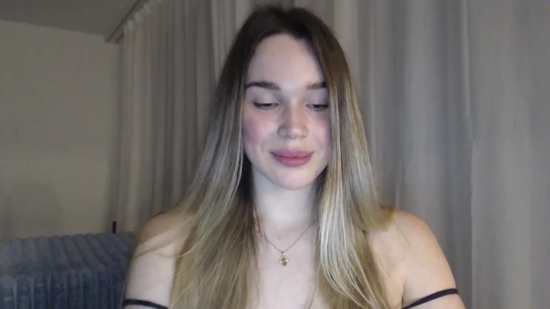 Gallery image thumbnail from Ooh_Cassie's myfreecams stream on, 03/31/2026, 21:15 image 18 of 20