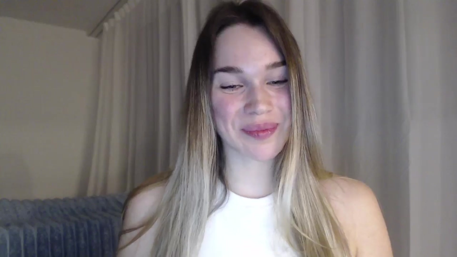 Gallery image thumbnail from Ooh_Cassie's myfreecams stream on, 04/08/2026, 19:48 image 15 of 20
